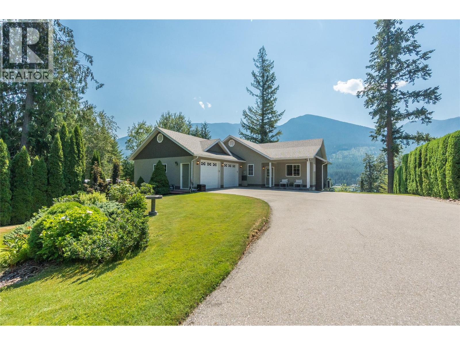 408 Balfour Heights Road, Balfour, British Columbia  V0G 1C0 - Photo 11 - 10396515