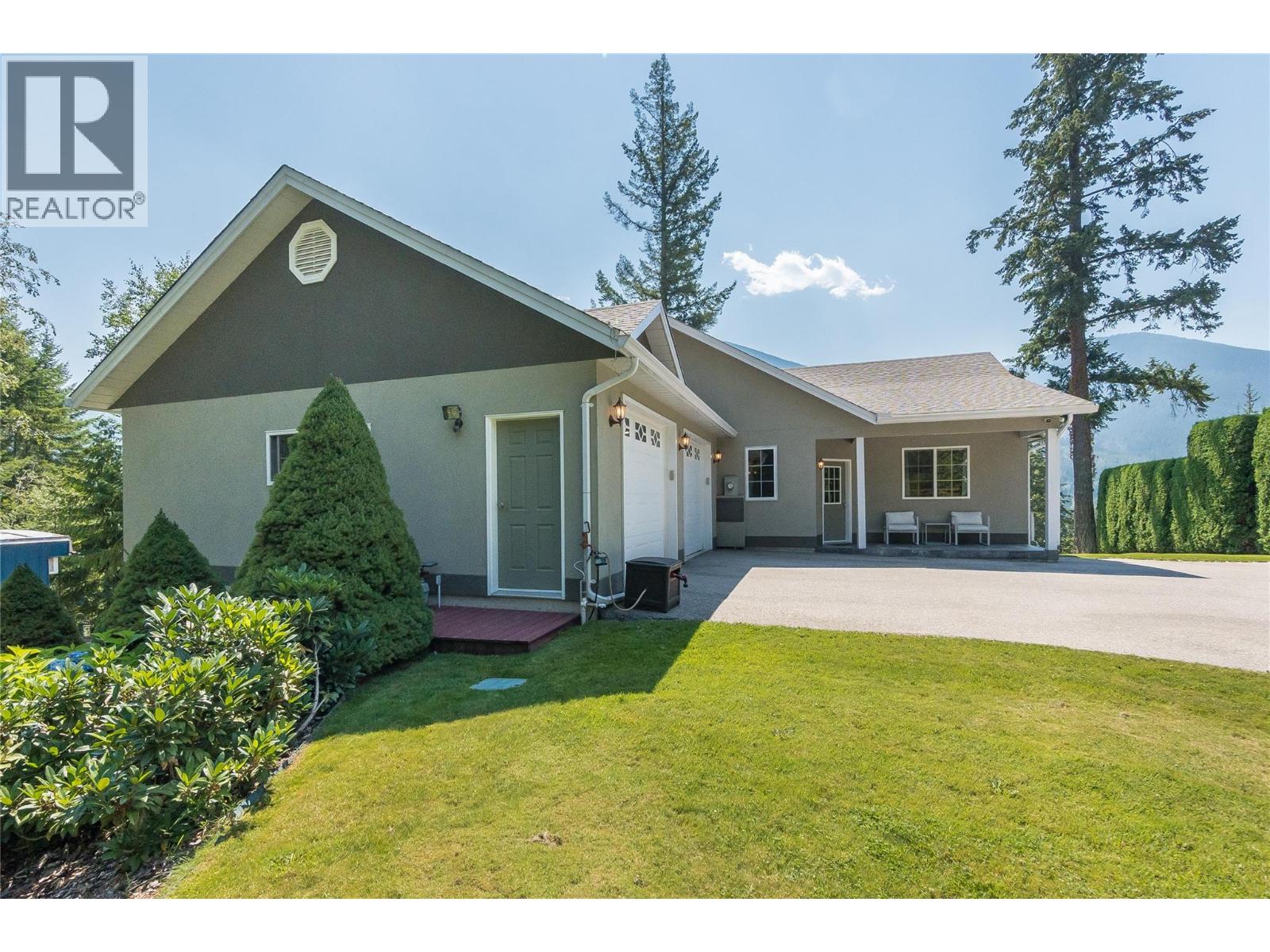 408 Balfour Heights Road, Balfour, British Columbia  V0G 1C0 - Photo 13 - 10396515