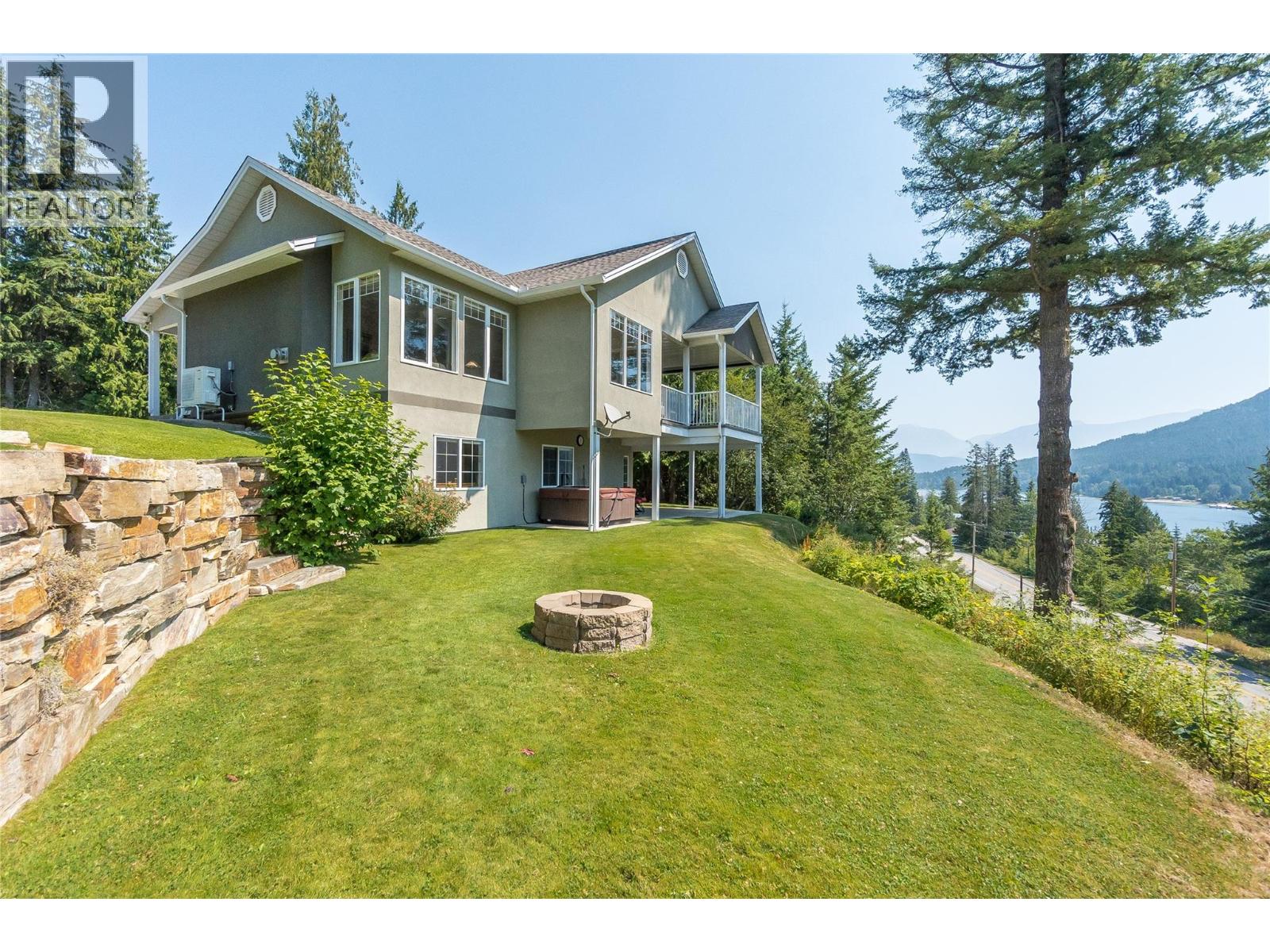 408 Balfour Heights Road, Balfour, British Columbia  V0G 1C0 - Photo 15 - 10396515