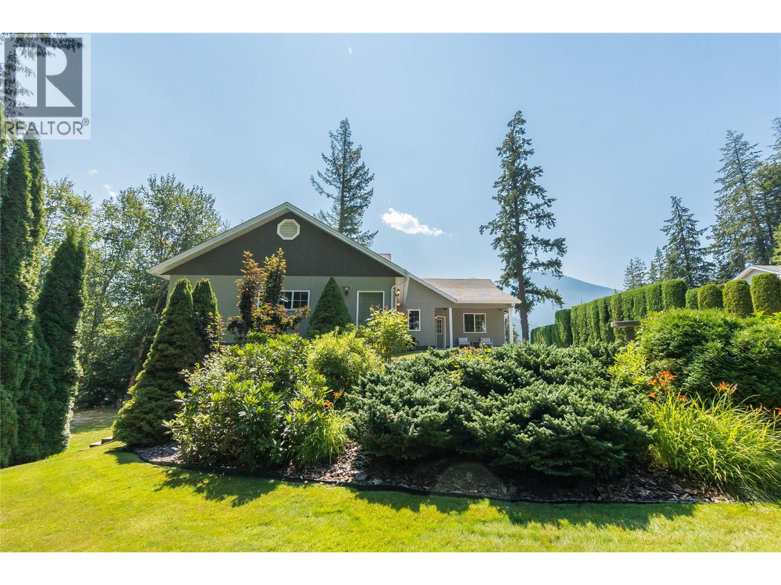 408 Balfour Heights Road, Balfour, British Columbia  V0G 1C0 - Photo 18 - 10396515