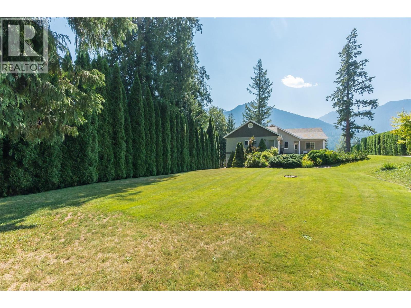 408 Balfour Heights Road, Balfour, British Columbia  V0G 1C0 - Photo 20 - 10396515