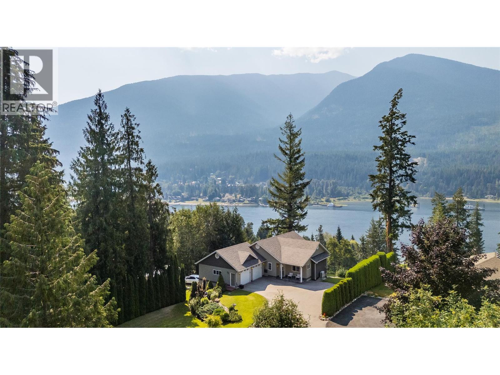 408 Balfour Heights Road, Balfour, British Columbia  V0G 1C0 - Photo 3 - 10396515