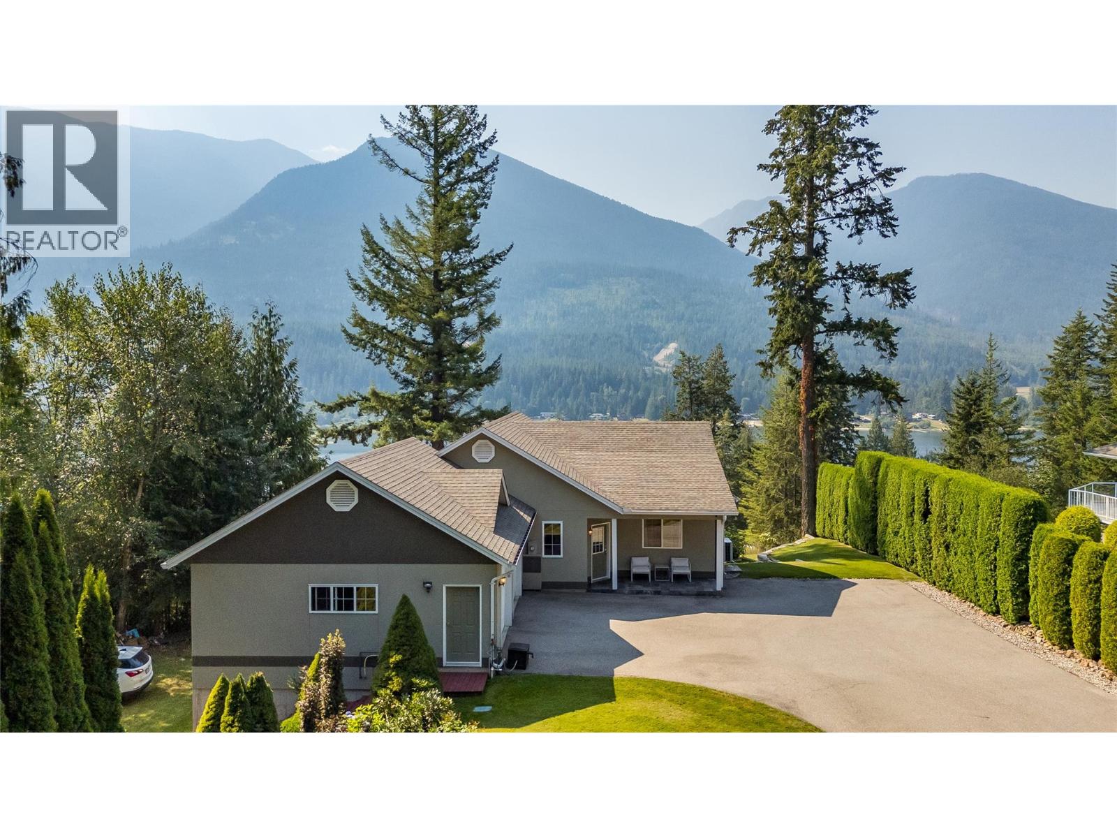 408 Balfour Heights Road, Balfour, British Columbia  V0G 1C0 - Photo 9 - 10396515