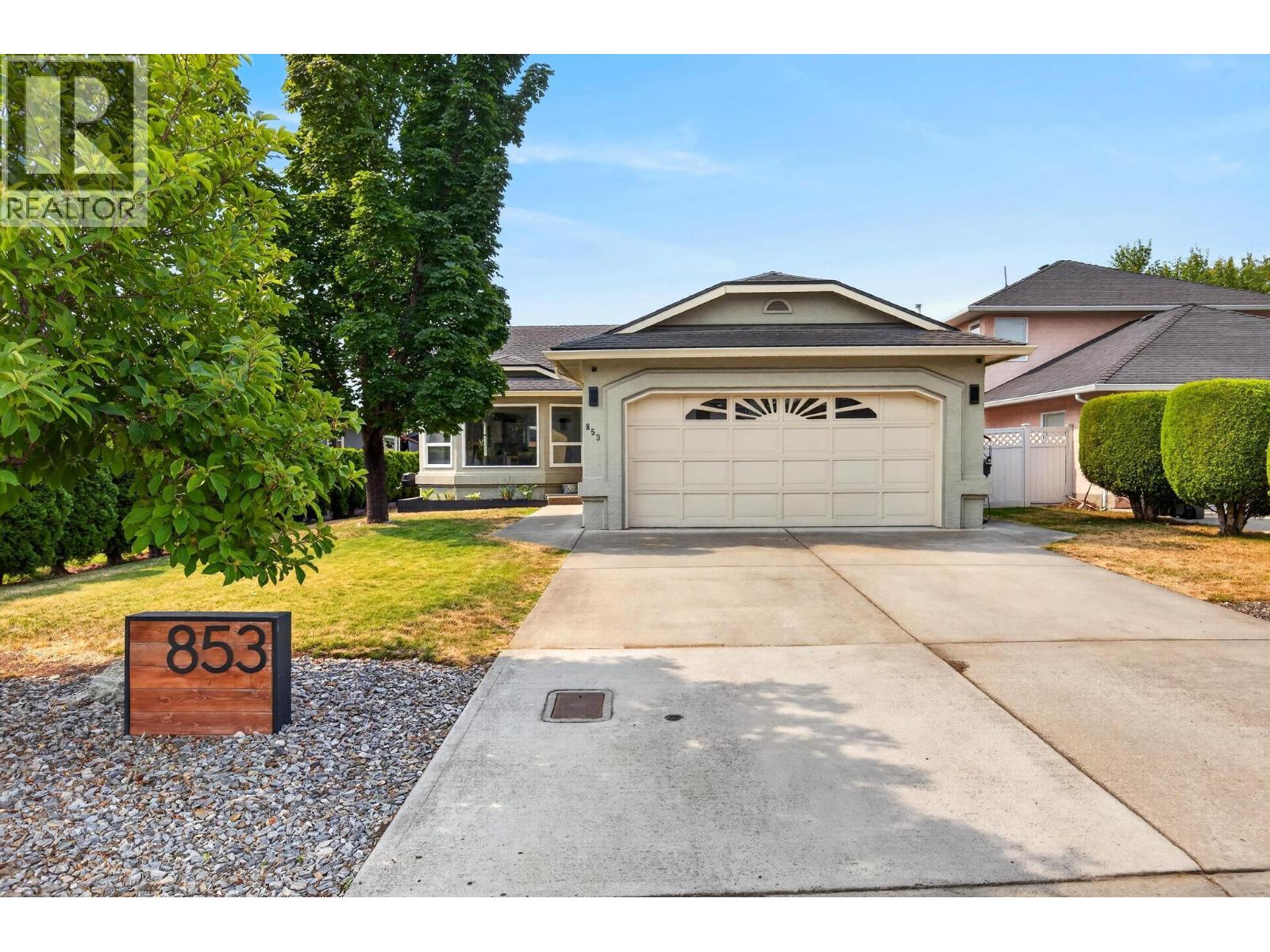 853 Springside Court, Kelowna, British Columbia  V1W 3L8 - Photo 2 - 10396182