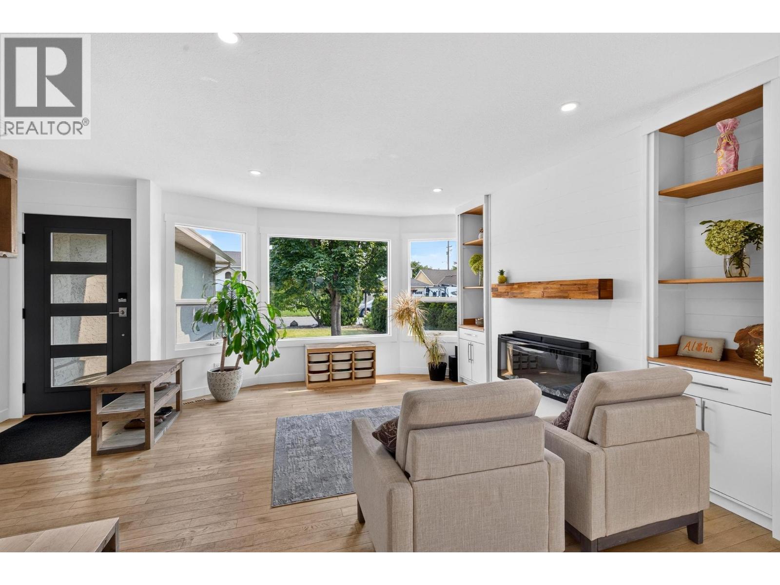 853 Springside Court, Kelowna, British Columbia  V1W 3L8 - Photo 4 - 10396182
