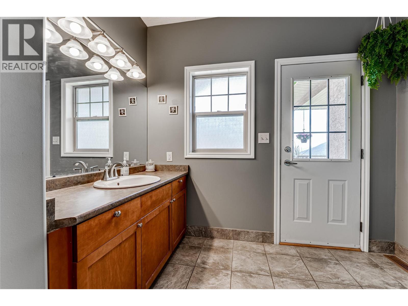 108 Red Rock Crescent, Enderby, British Columbia  V0E 1V1 - Photo 29 - 10396571