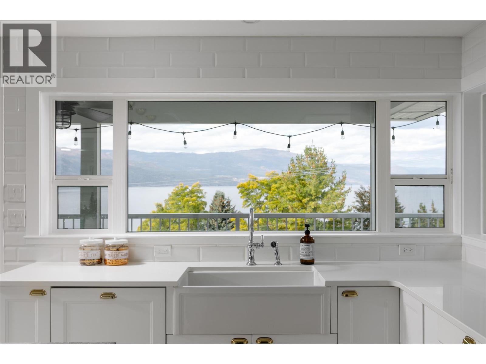 11935 Okanagan Centre Road W, Lake Country, British Columbia  V4V 2H5 - Photo 17 - 10396550