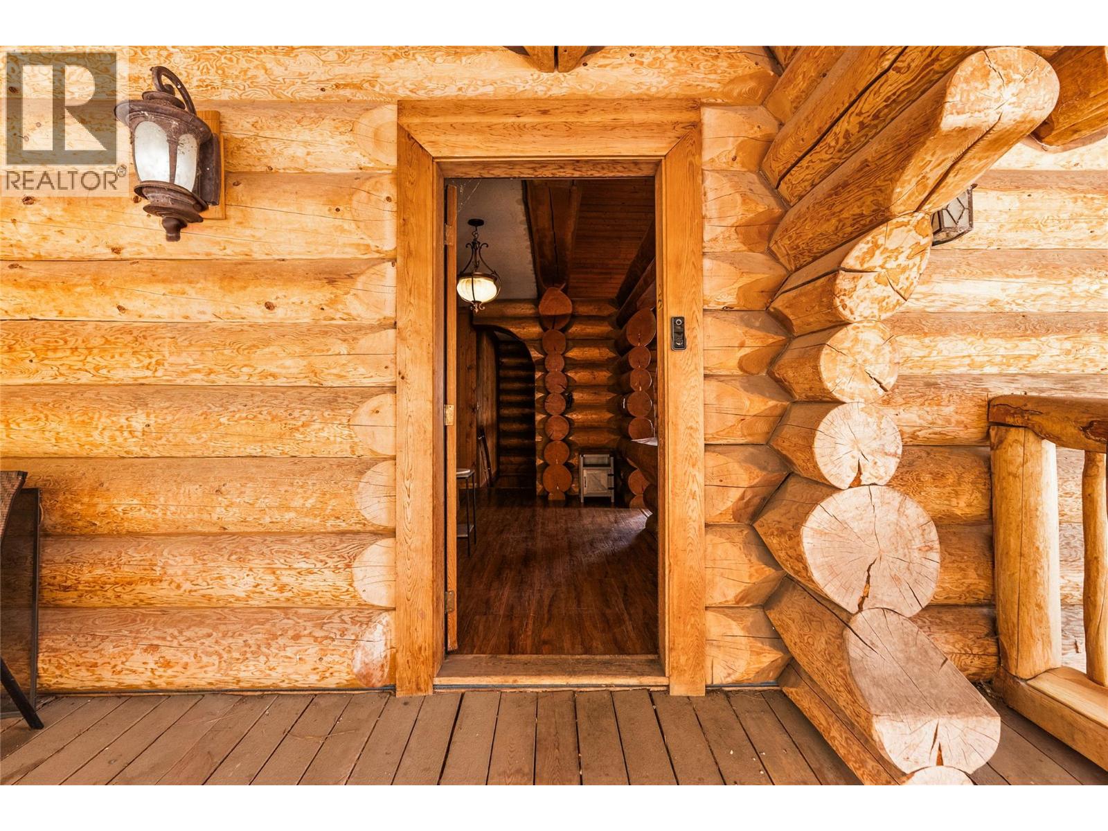 5876 Victoria Street, Peachland, British Columbia  V0H 1X4 - Photo 6 - 10396486