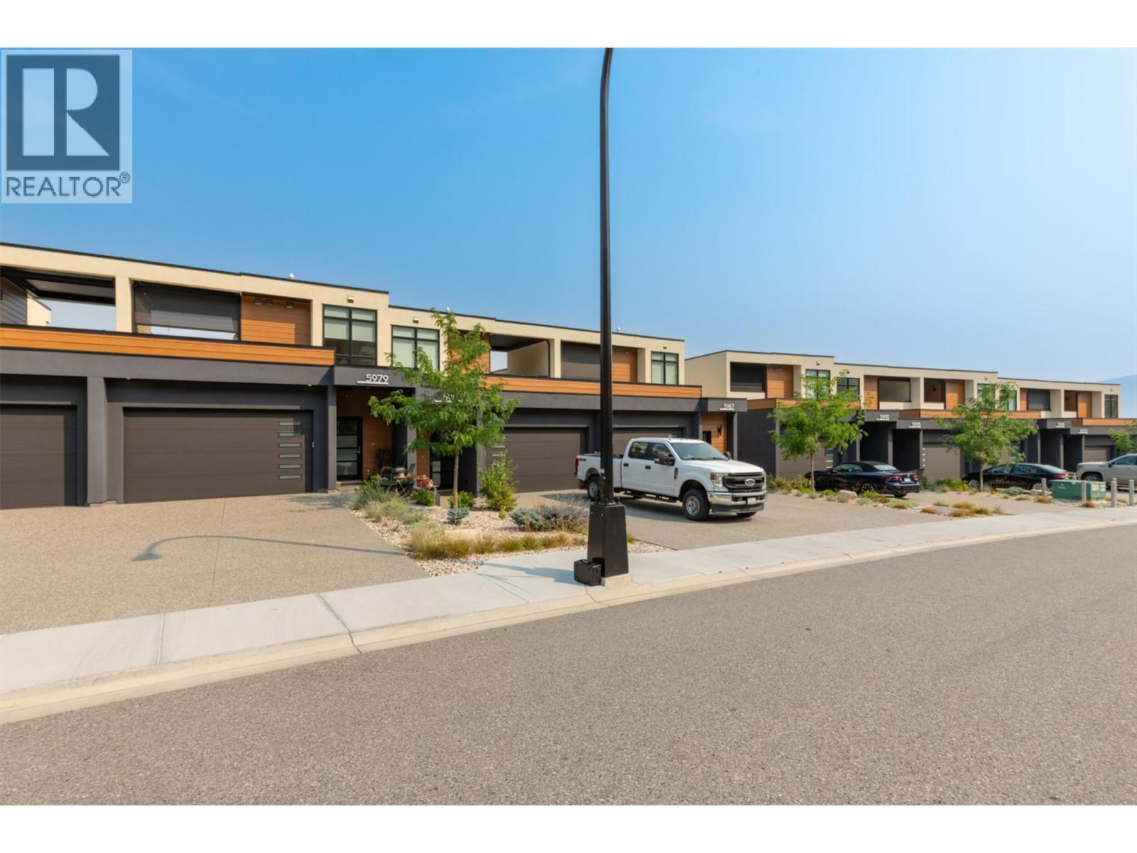 5979 Princess Street, Peachland, British Columbia  V0H 1X7 - Photo 6 - 10396325