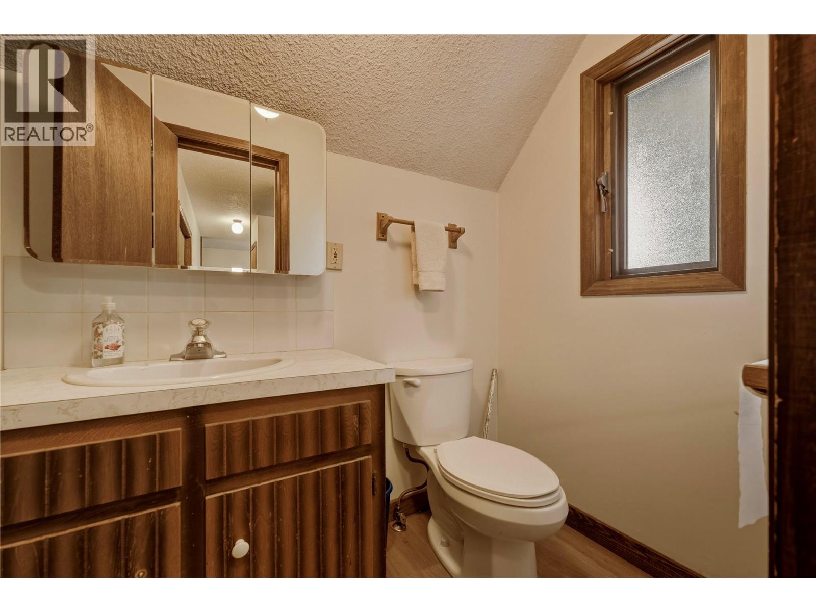 7603 De Jong Drive, Coldstream, British Columbia  V1B 1P2 - Photo 34 - 10396520
