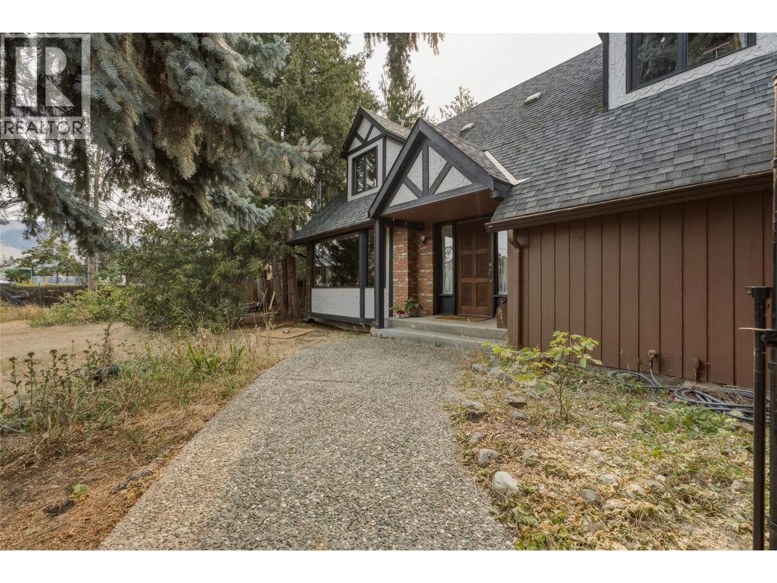 7603 De Jong Drive, Coldstream, British Columbia  V1B 1P2 - Photo 5 - 10396520