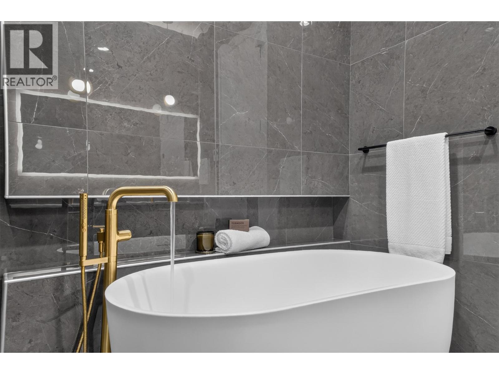 3800 Capozzi Road Unit# Ph2, Kelowna, British Columbia  V1W 0J6 - Photo 29 - 10394124