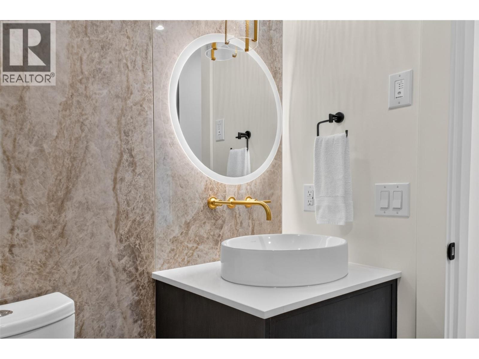 3800 Capozzi Road Unit# Ph2, Kelowna, British Columbia  V1W 0J6 - Photo 9 - 10394124