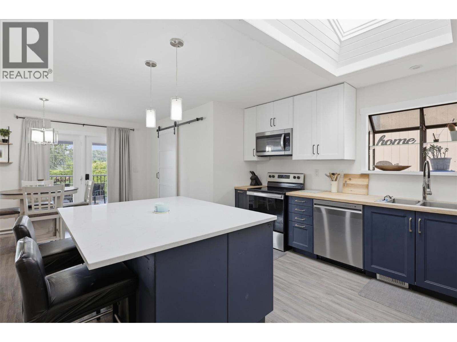 728 Driftwood Place, Kamloops, British Columbia  V2B 7Y5 - Photo 13 - 10396231