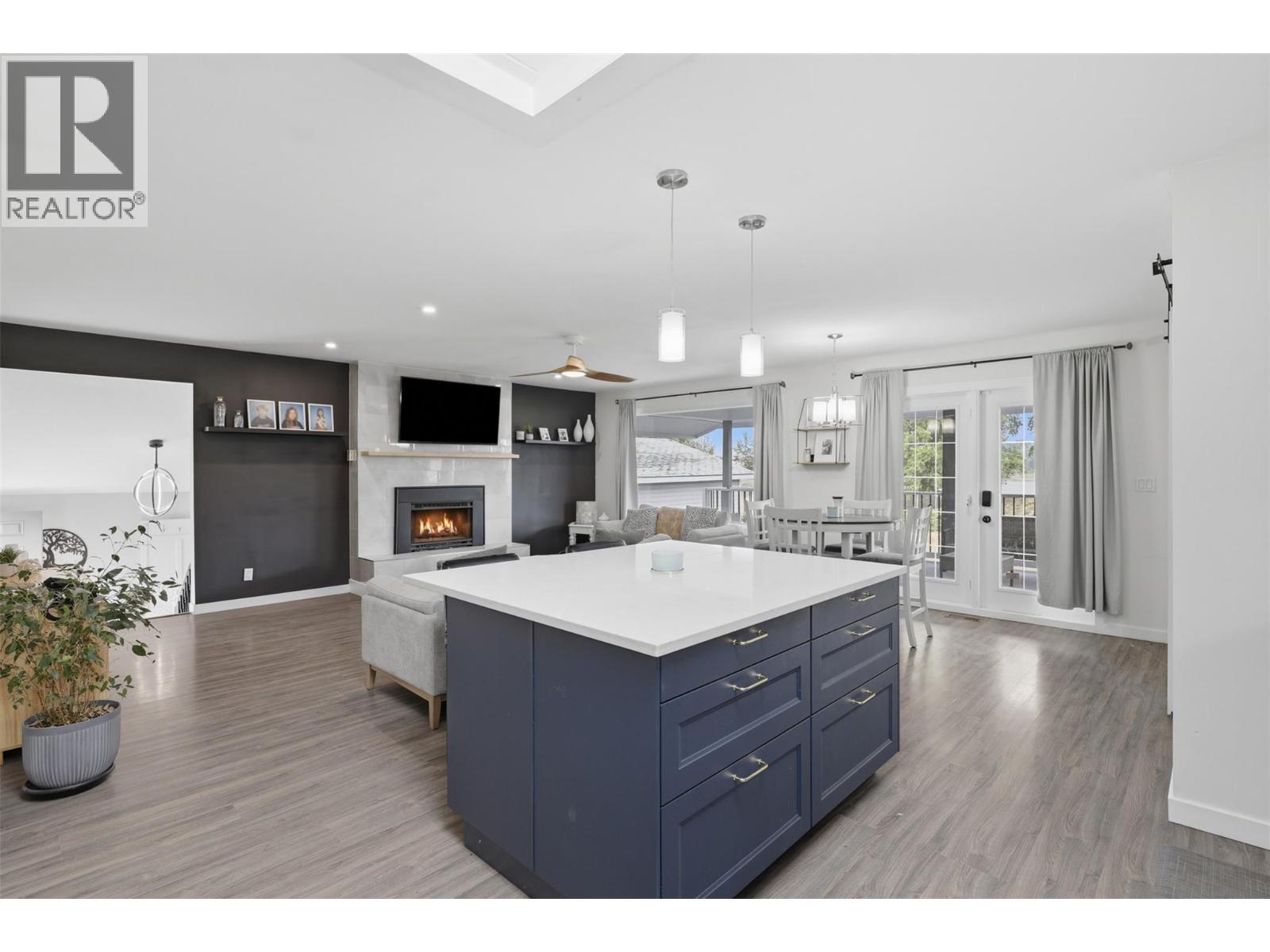 728 Driftwood Place, Kamloops, British Columbia  V2B 7Y5 - Photo 15 - 10396231
