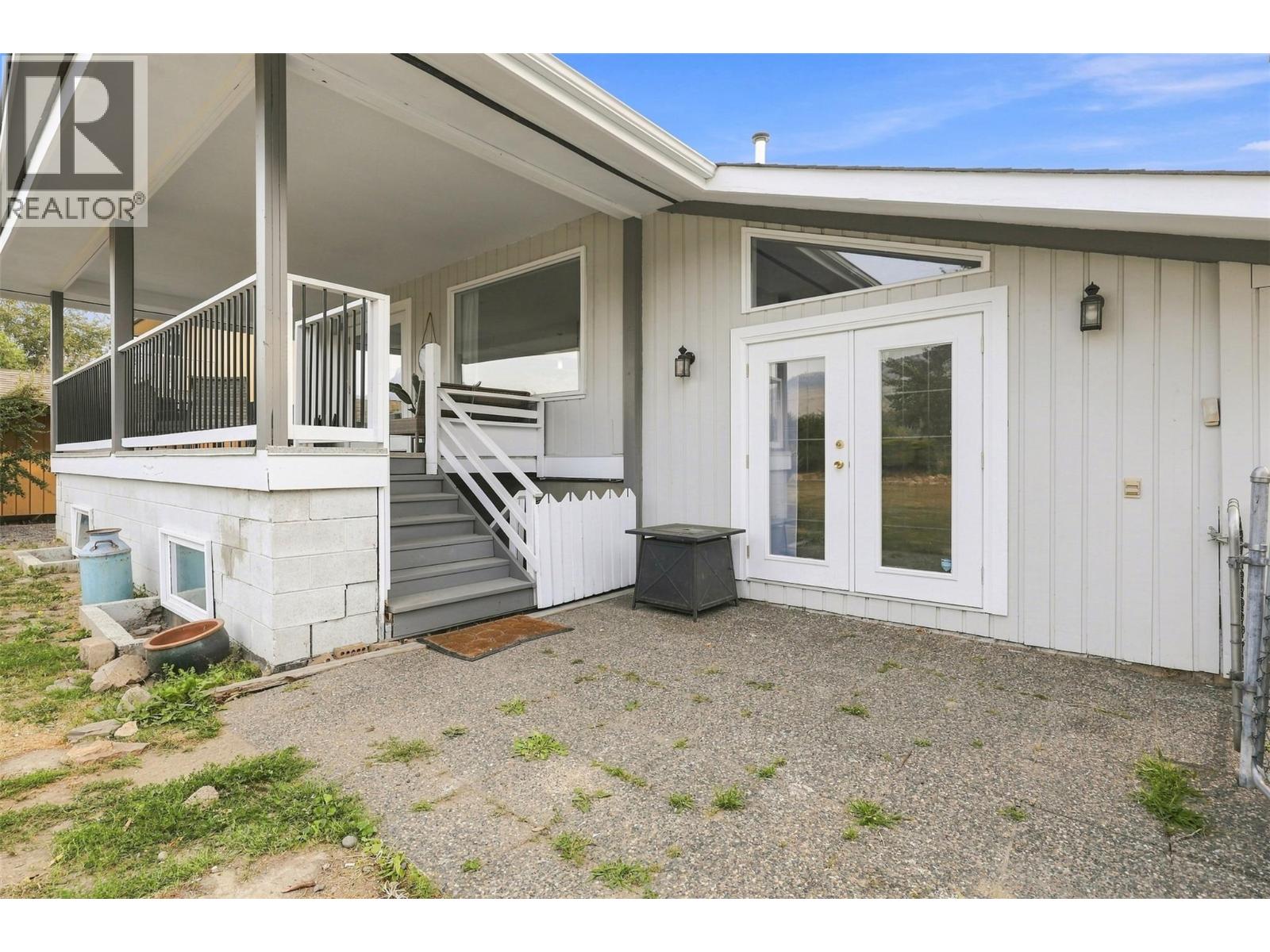 728 Driftwood Place, Kamloops, British Columbia  V2B 7Y5 - Photo 30 - 10396231