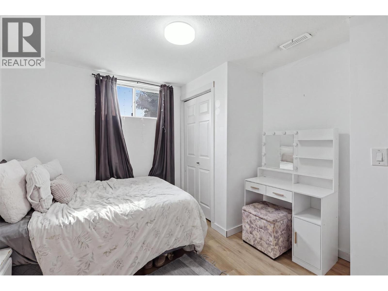 728 Driftwood Place, Kamloops, British Columbia  V2B 7Y5 - Photo 46 - 10396231