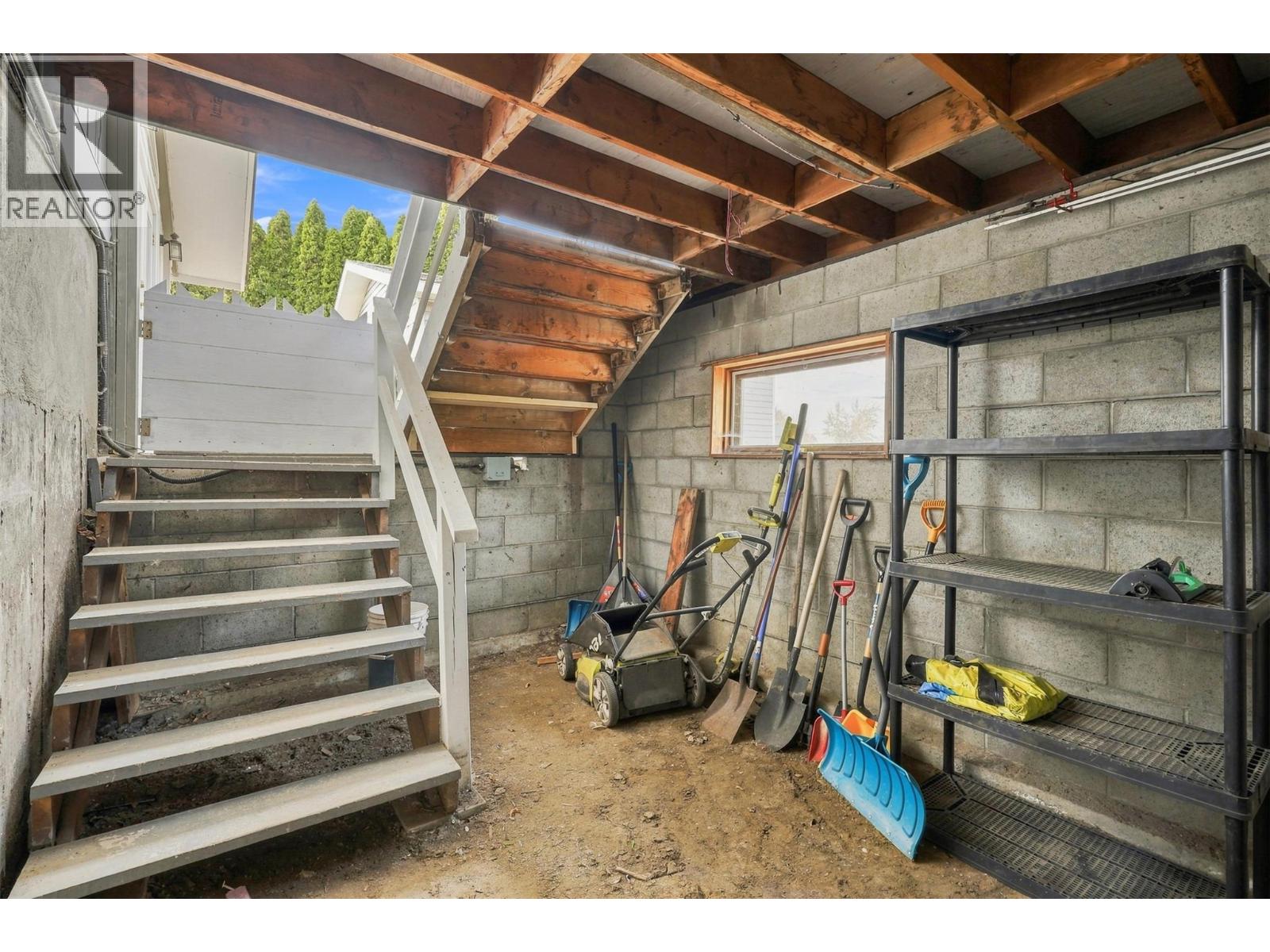 728 Driftwood Place, Kamloops, British Columbia  V2B 7Y5 - Photo 58 - 10396231