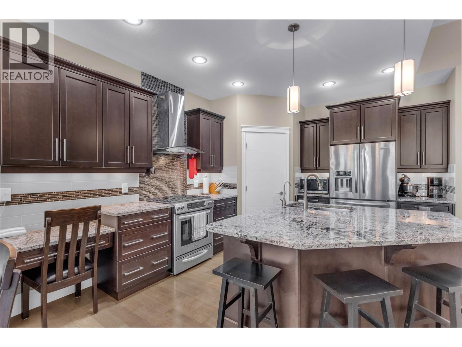 4157 Gallaghers Fairway S, Kelowna, British Columbia  V1W 5G3 - Photo 10 - 10396583