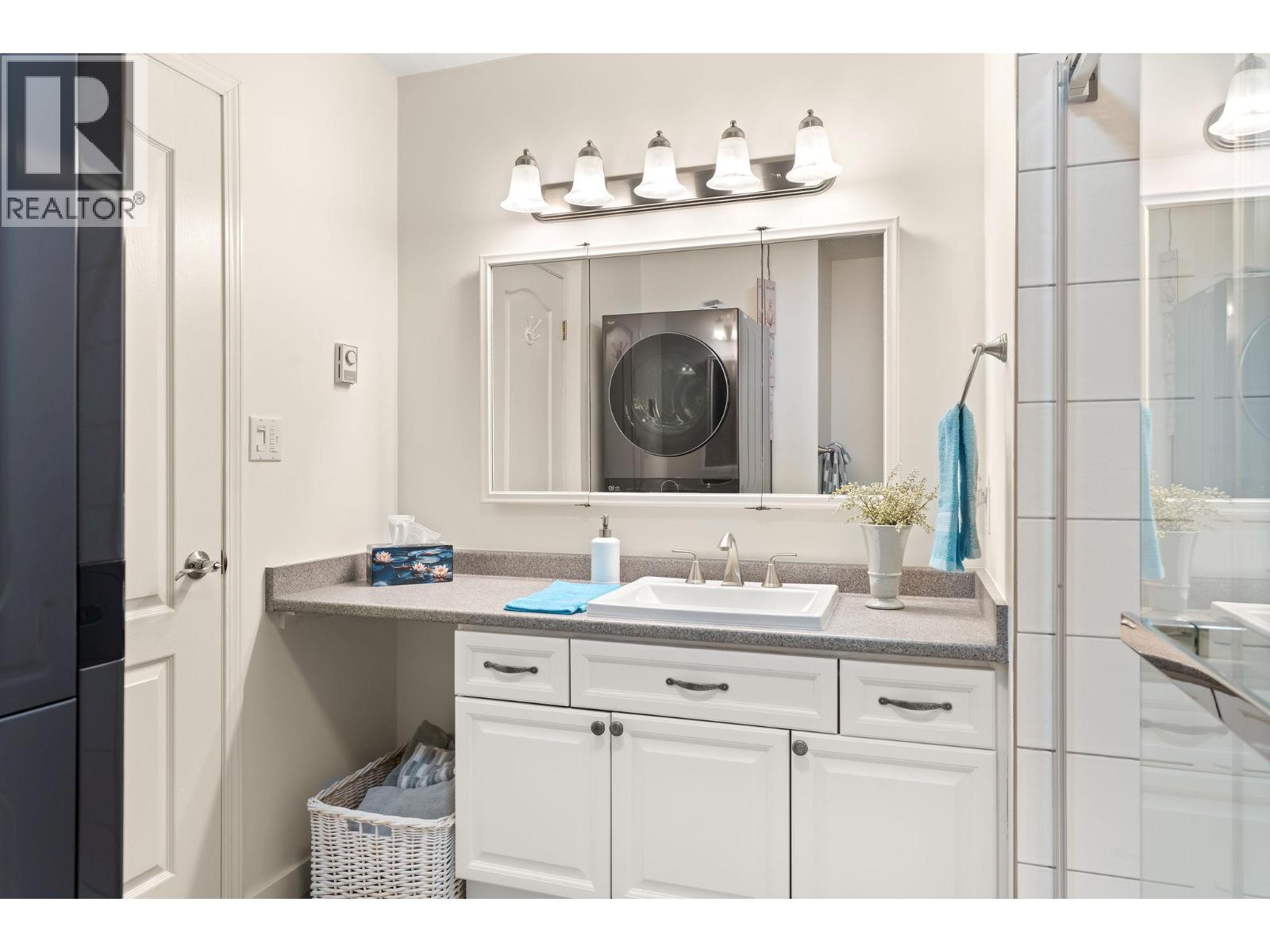 1587 Pratico Road, Revelstoke, British Columbia  V0E 2S1 - Photo 19 - 10395967