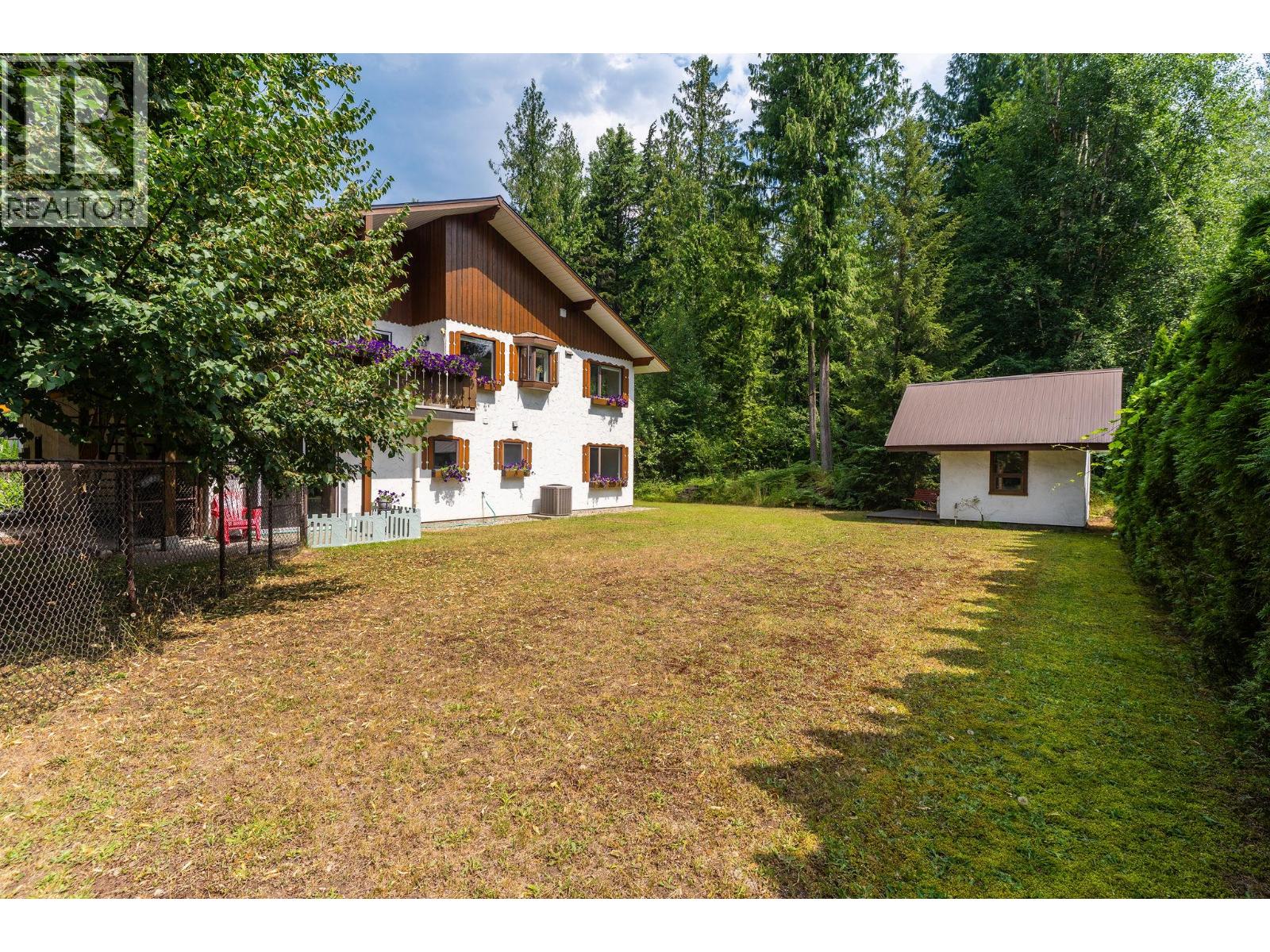 1587 Pratico Road, Revelstoke, British Columbia  V0E 2S1 - Photo 42 - 10395967