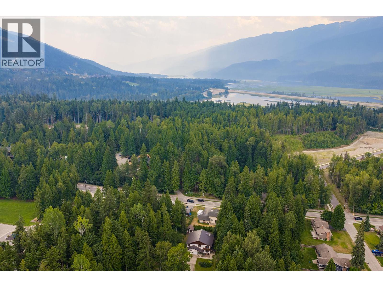 1587 Pratico Road, Revelstoke, British Columbia  V0E 2S1 - Photo 47 - 10395967