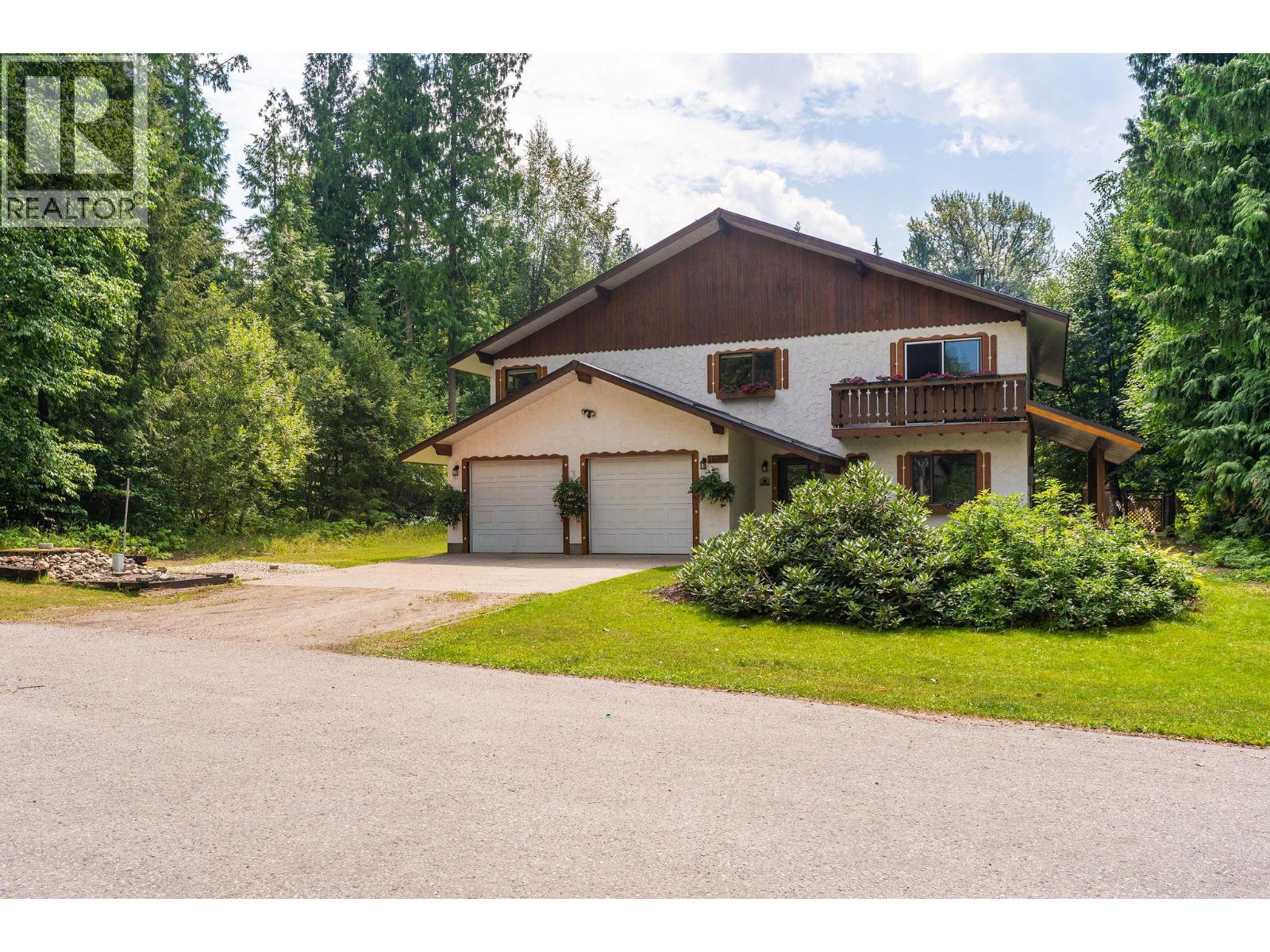 1587 Pratico Road, Revelstoke, British Columbia  V0E 2S1 - Photo 53 - 10395967