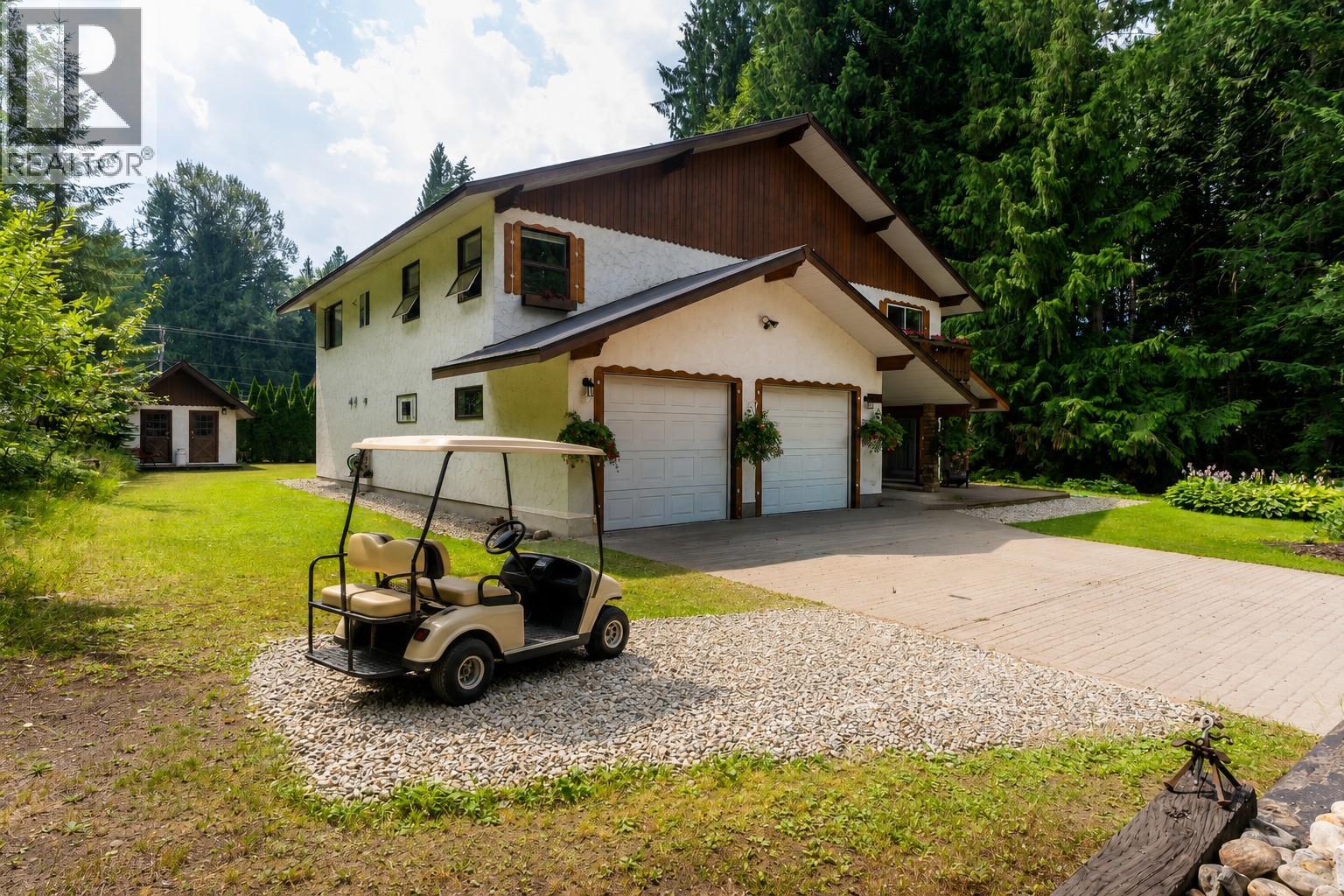 1587 Pratico Road, Revelstoke, British Columbia  V0E 2S1 - Photo 57 - 10395967