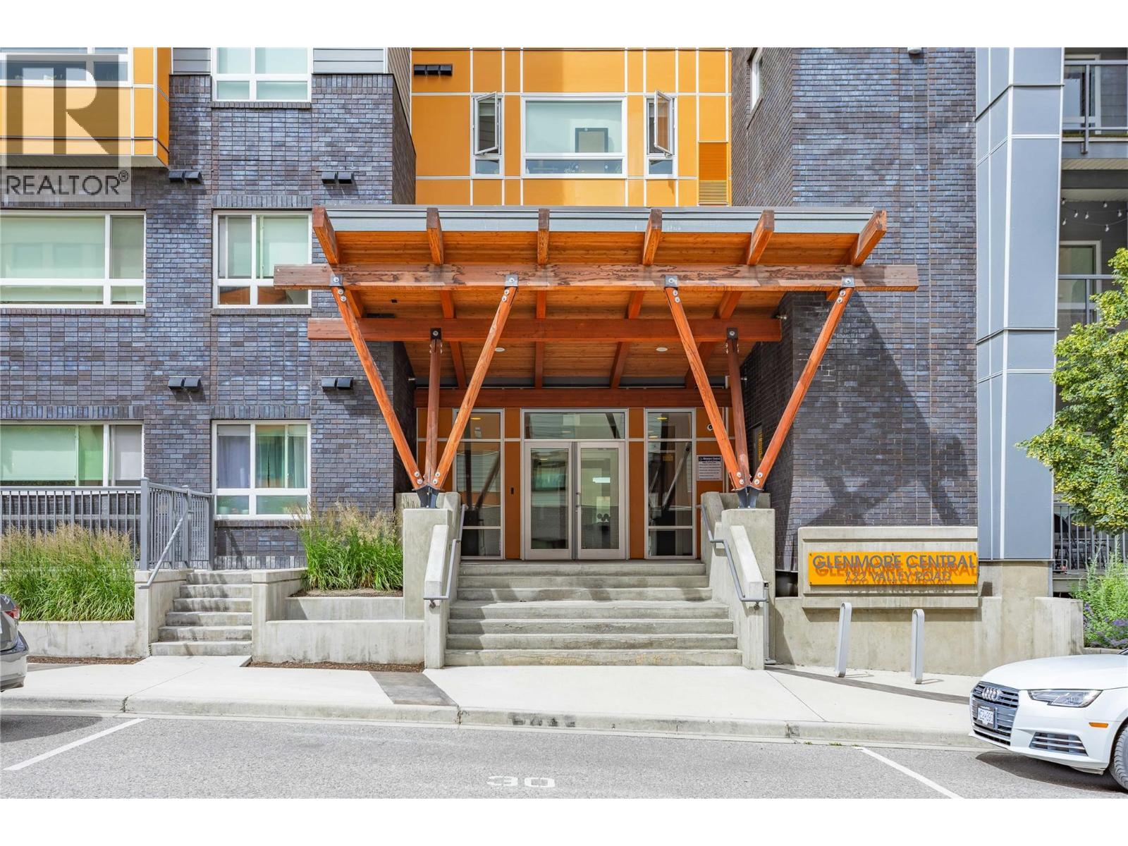 722 Valley Road Unit# 200, Kelowna, British Columbia  V1V 2E6 - Photo 1 - 10394751