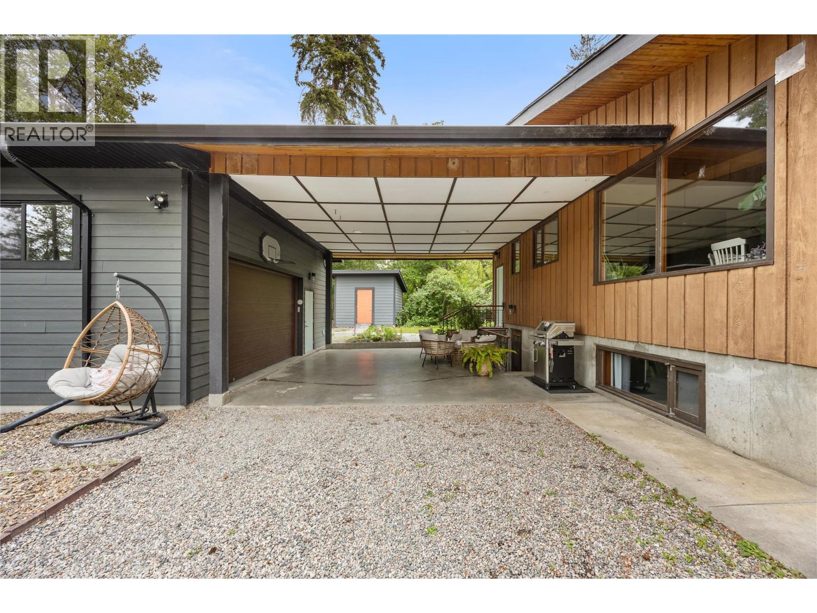 3153 Hall Road, Kelowna, British Columbia  V1W 2R8 - Photo 4 - 10396404