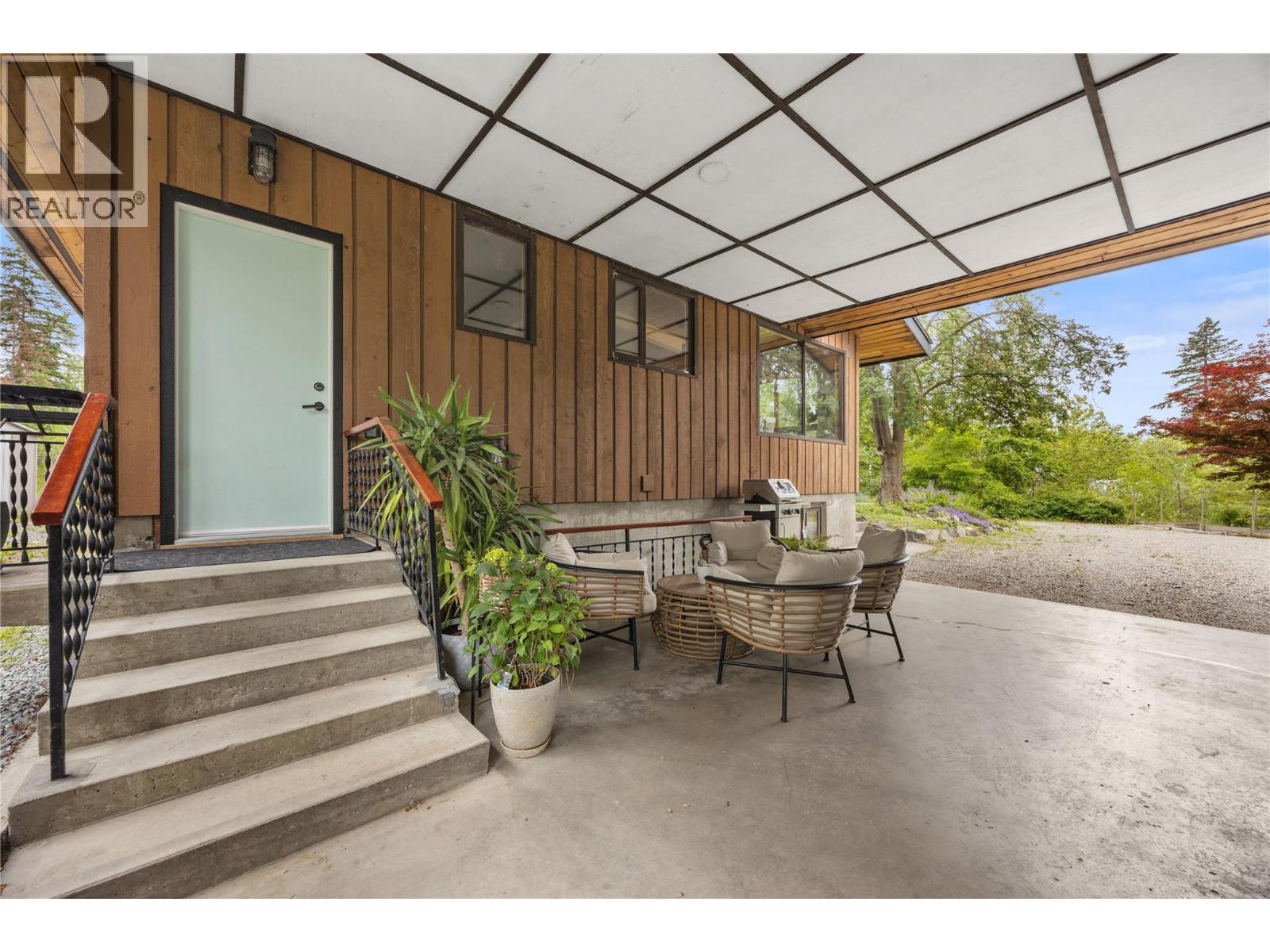 3153 Hall Road, Kelowna, British Columbia  V1W 2R8 - Photo 5 - 10396404