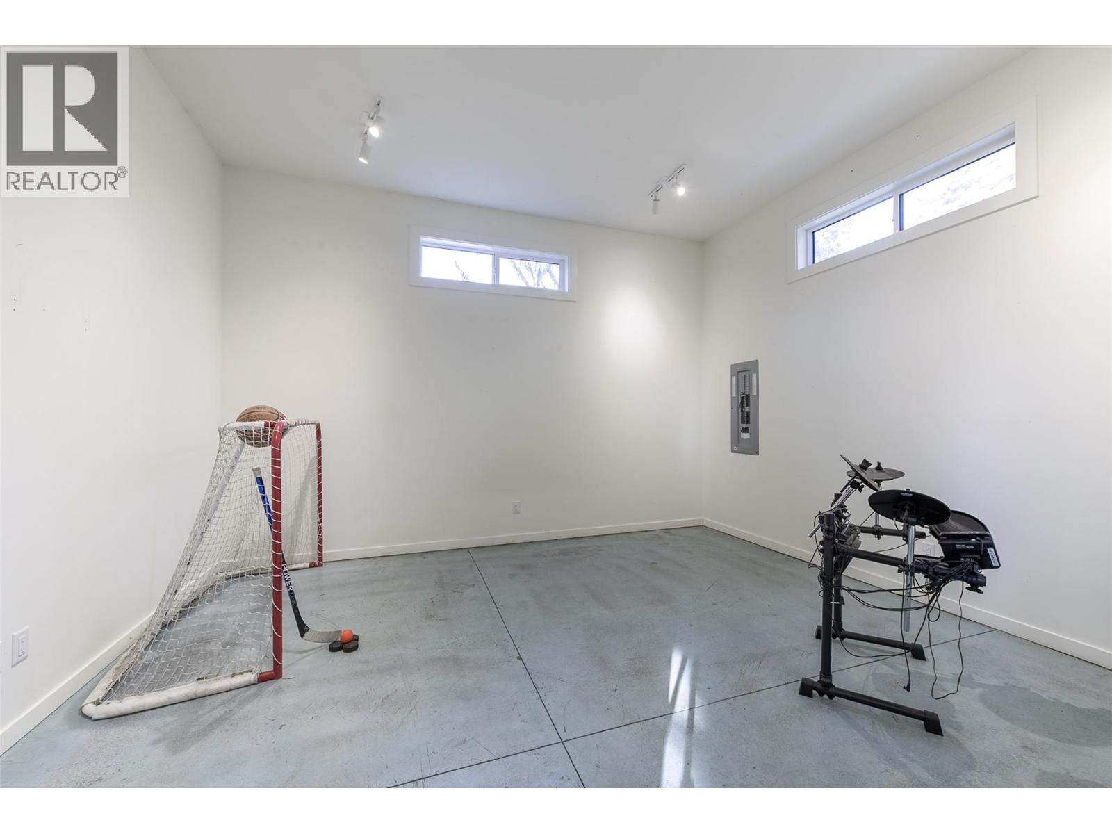 3153 Hall Road, Kelowna, British Columbia  V1W 2R8 - Photo 53 - 10396404