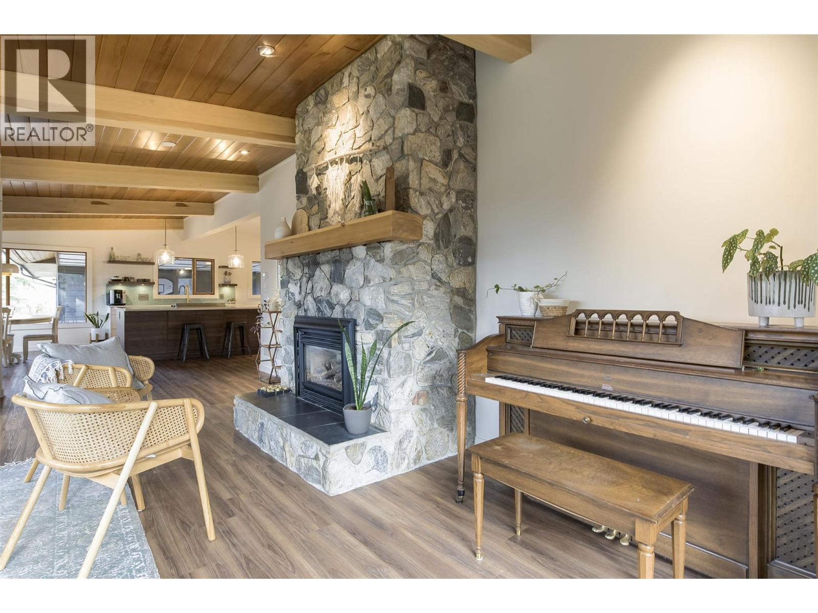 3153 Hall Road, Kelowna, British Columbia  V1W 2R8 - Photo 8 - 10396404