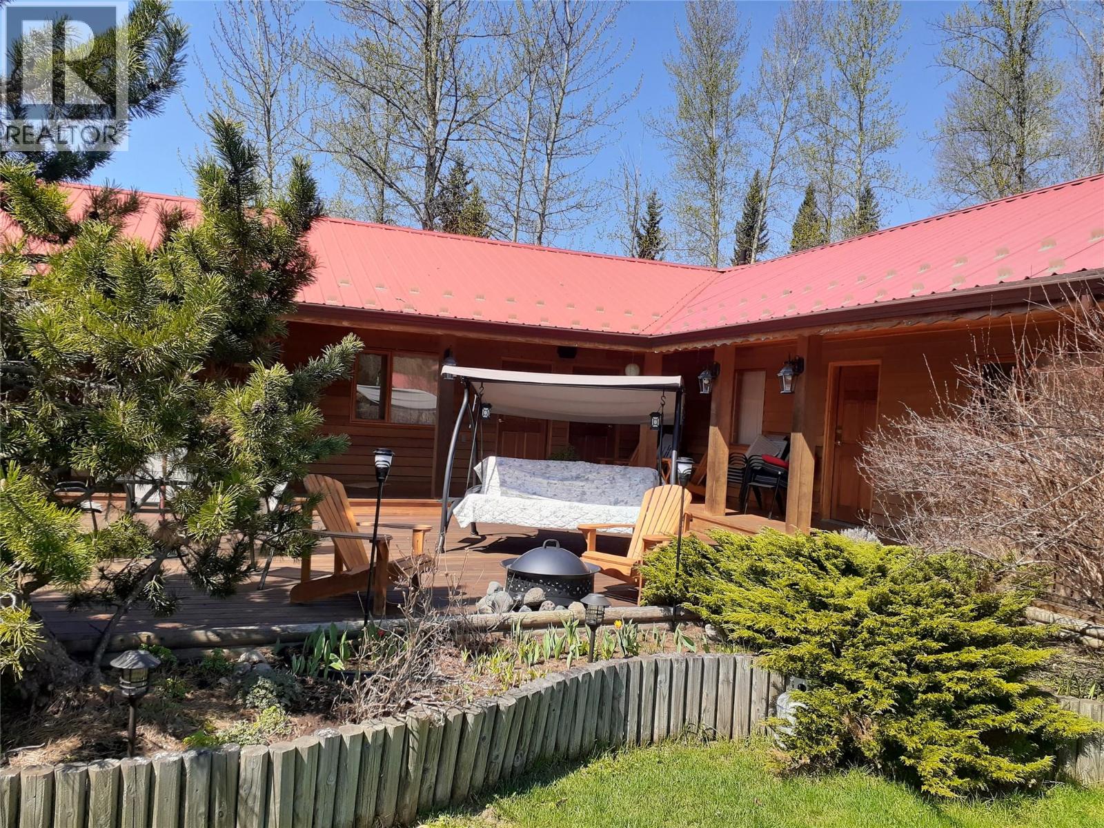 5177 Clearwater Valley Road, Clearwater, British Columbia  V0E 1N1 - Photo 3 - 10396625