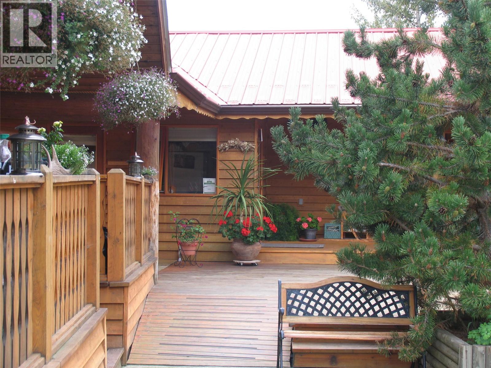 5177 Clearwater Valley Road, Clearwater, British Columbia  V0E 1N1 - Photo 31 - 10396625