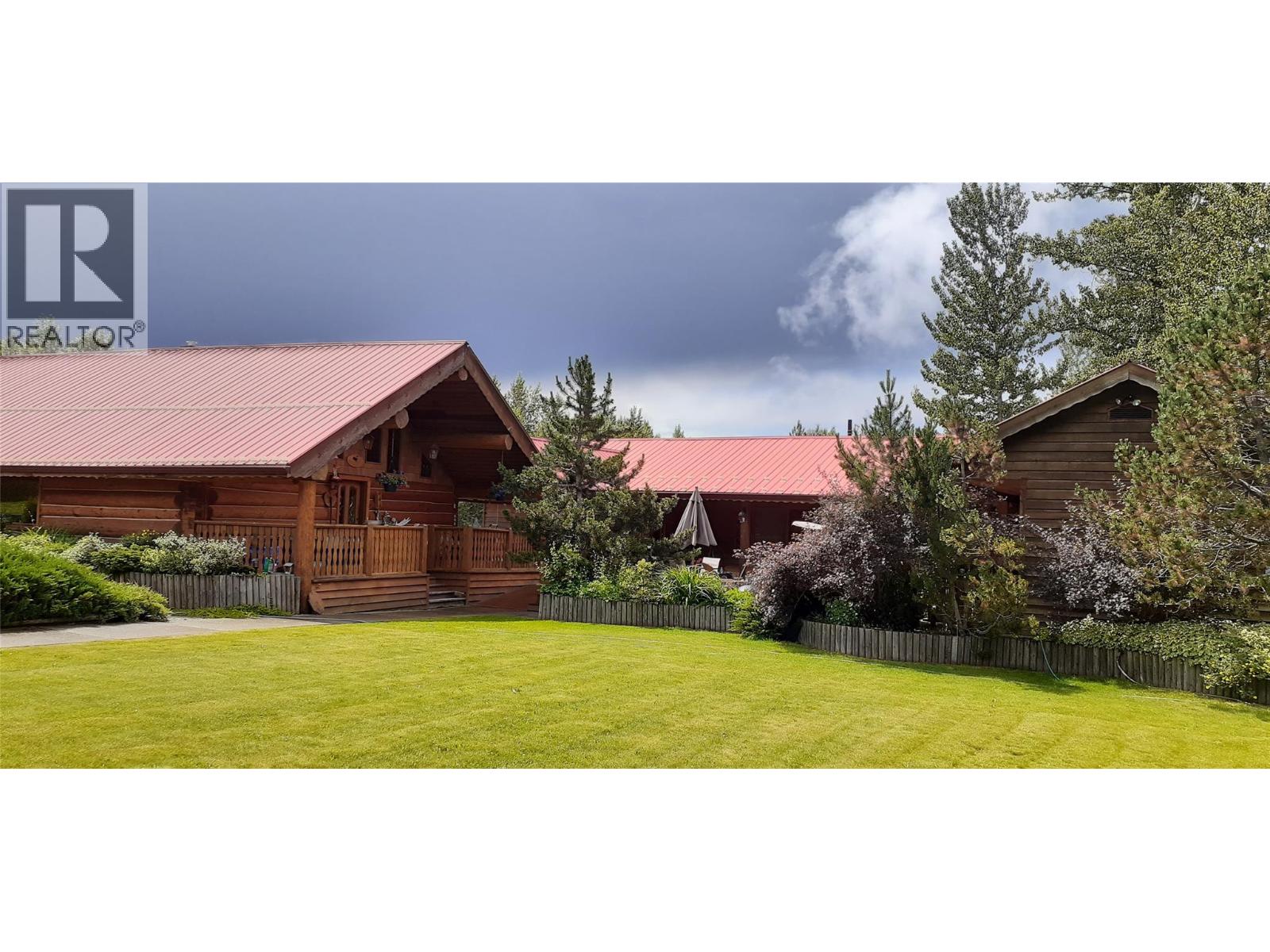 5177 Clearwater Valley Road, Clearwater, British Columbia  V0E 1N1 - Photo 5 - 10396625