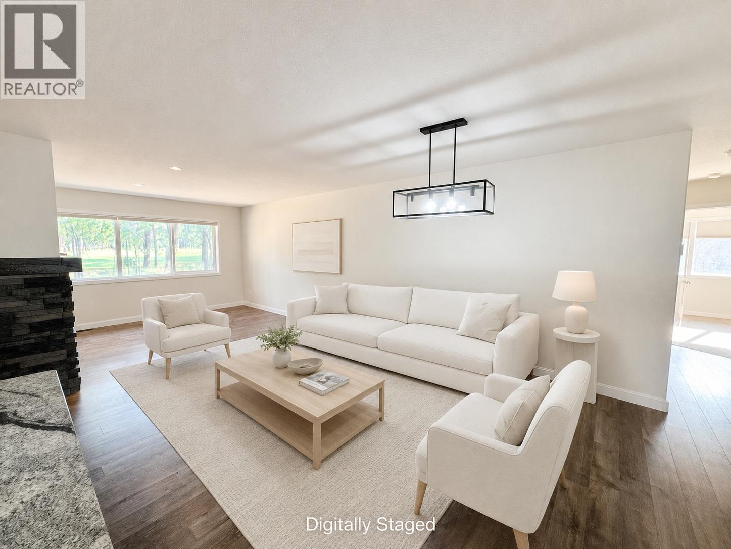 156 Shadow Mountain Boulevard, Cranbrook, British Columbia  V1C 0C6 - Photo 2 - 10396512