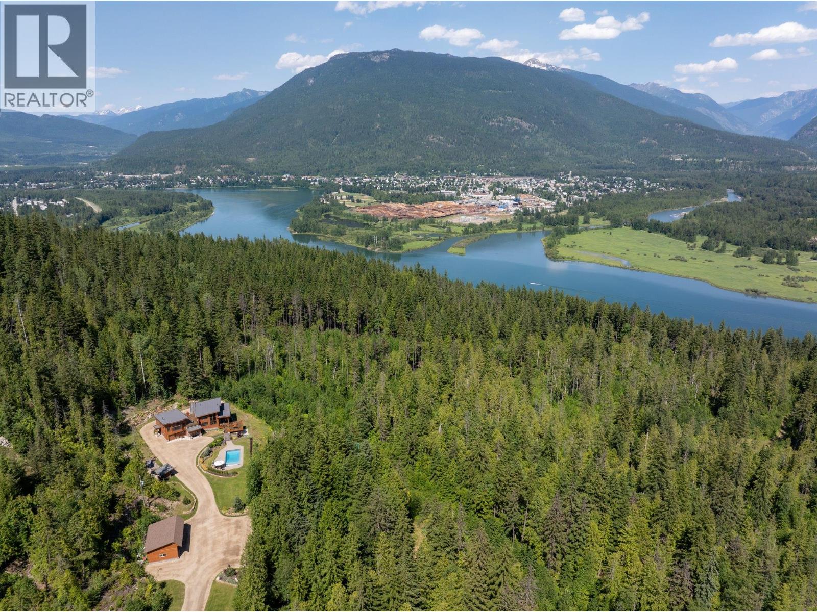 1917 Mt Mcpherson Drive, Revelstoke, British Columbia  V0E 2S0 - Photo 45 - 10391087