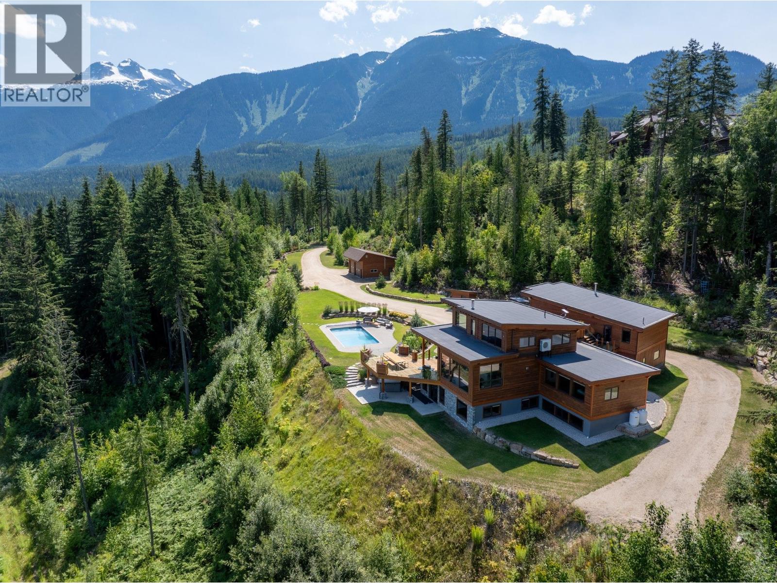 1917 Mt Mcpherson Drive, Revelstoke, British Columbia  V0E 2S0 - Photo 5 - 10391087