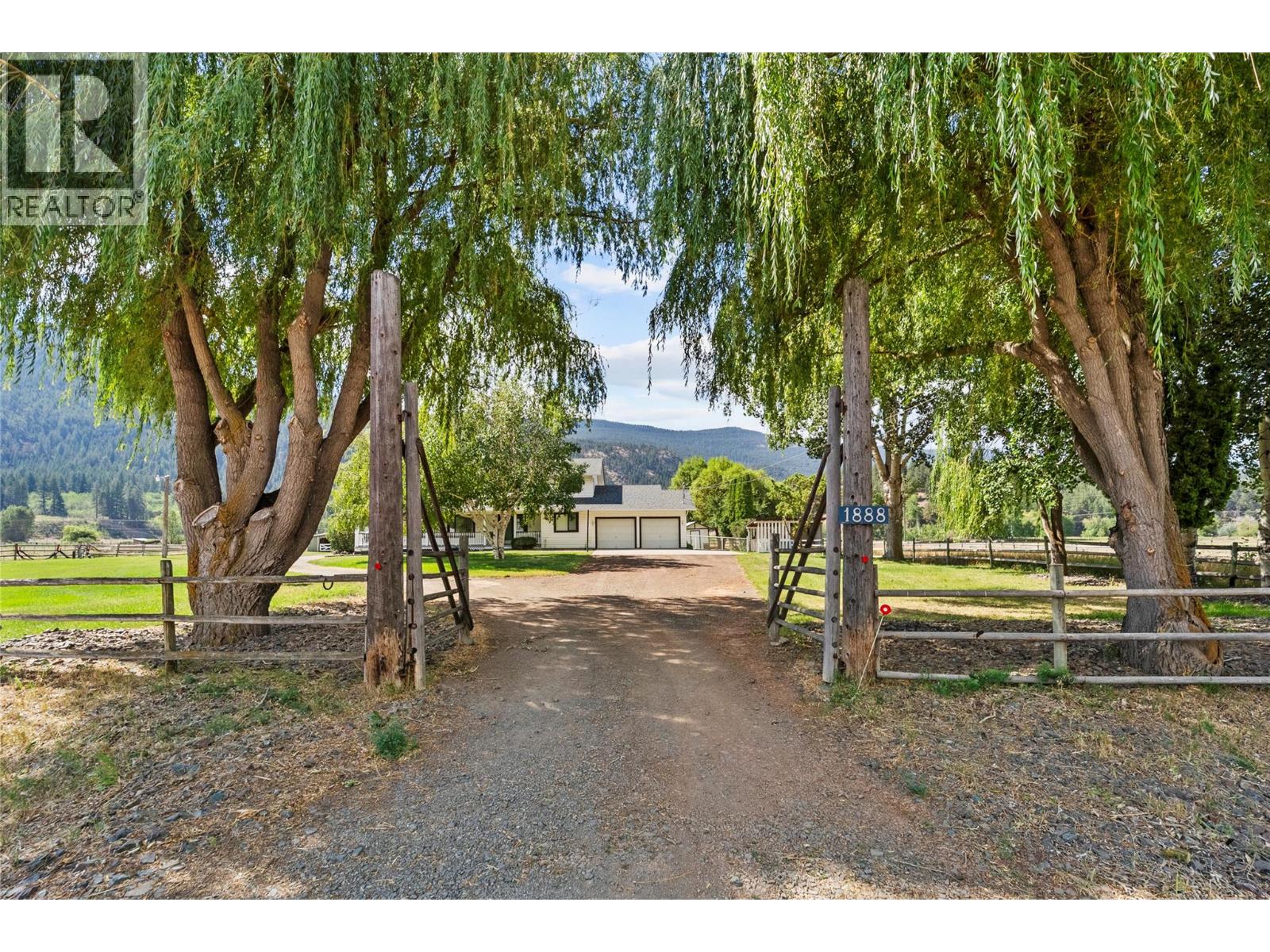 1888 Nicolls Road, Merritt, British Columbia  V1K 1B8 - Photo 3 - 10396214