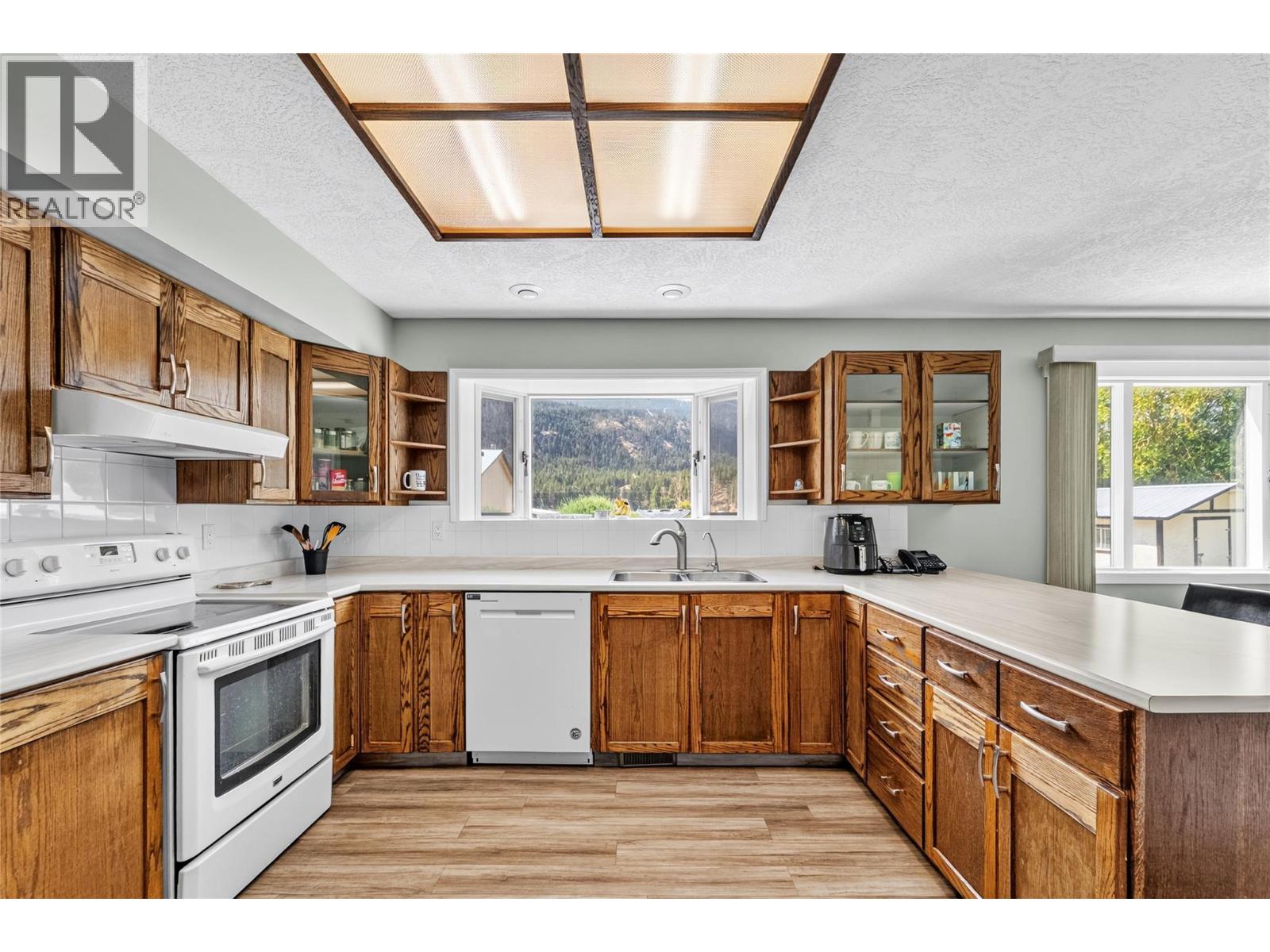 1888 Nicolls Road, Merritt, British Columbia  V1K 1B8 - Photo 5 - 10396214