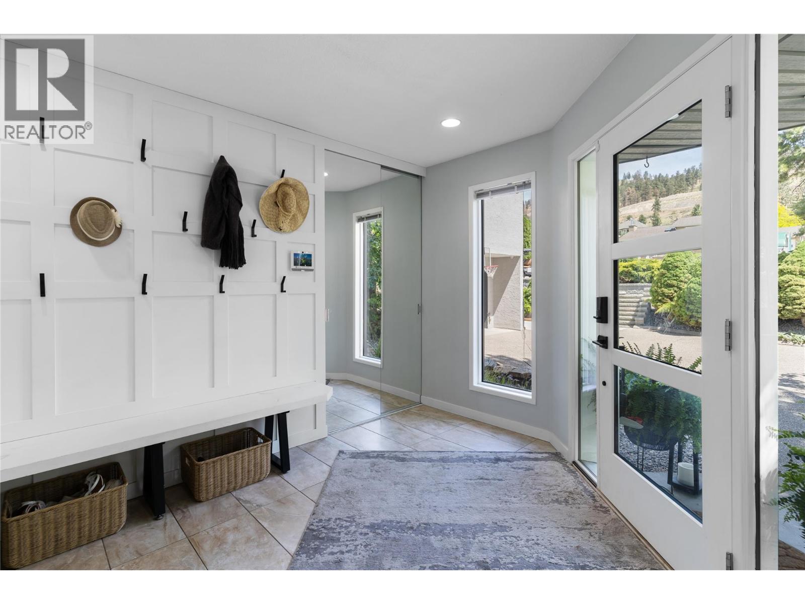 2060 Bennett Road, Kelowna, British Columbia  V1V 2C1 - Photo 13 - 10396647
