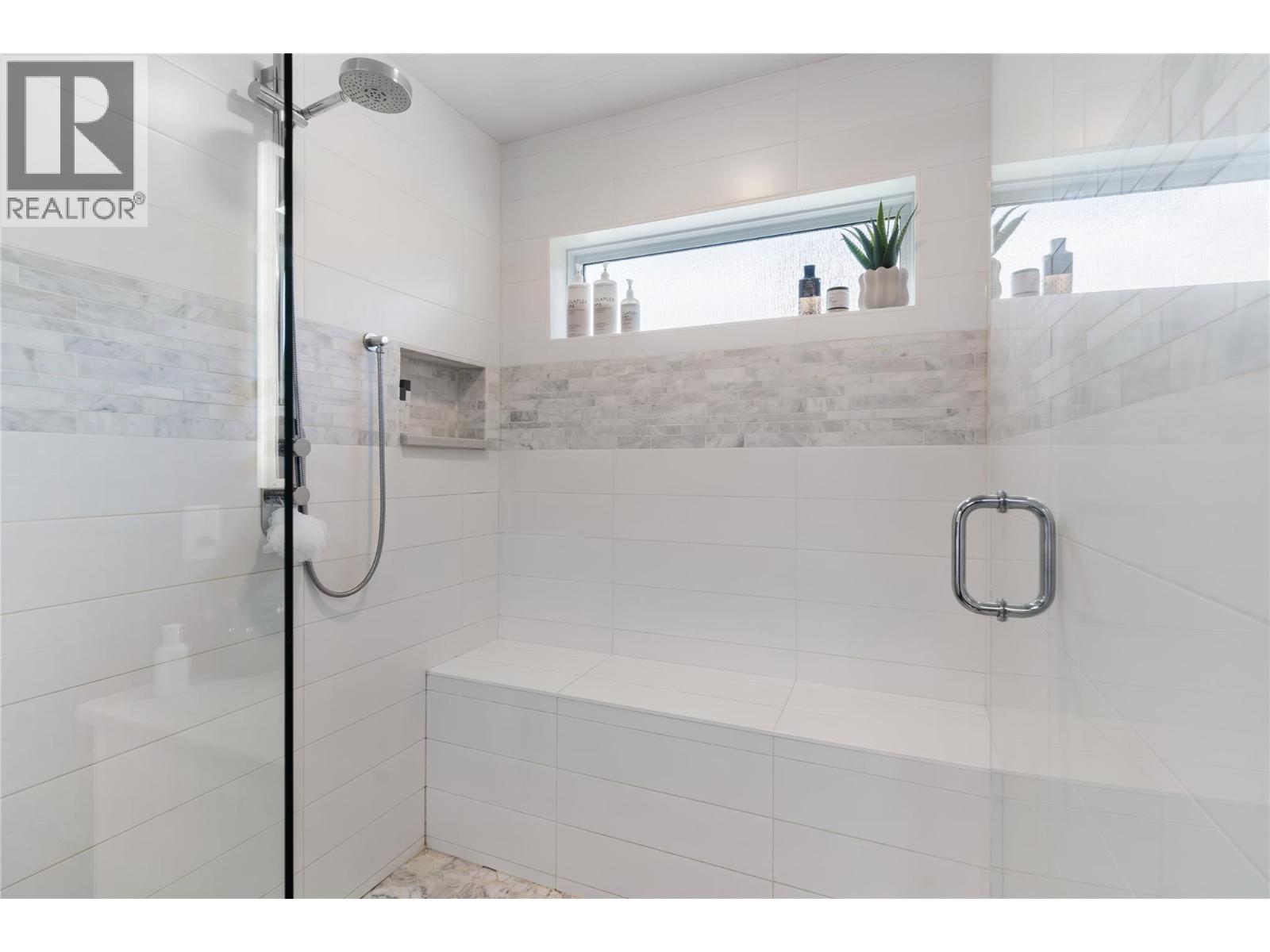 2060 Bennett Road, Kelowna, British Columbia  V1V 2C1 - Photo 36 - 10396647