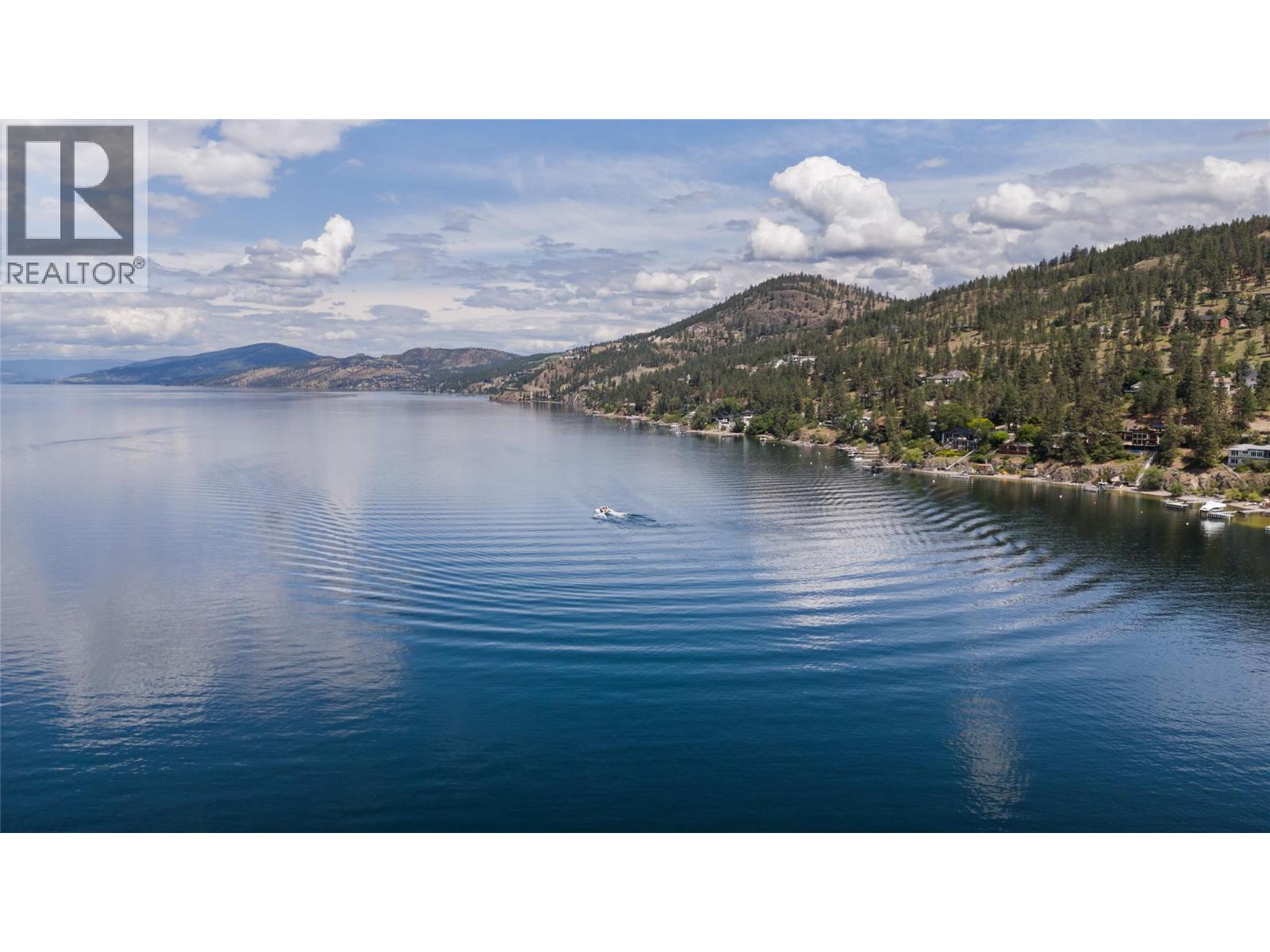 2060 Bennett Road, Kelowna, British Columbia  V1V 2C1 - Photo 4 - 10396647