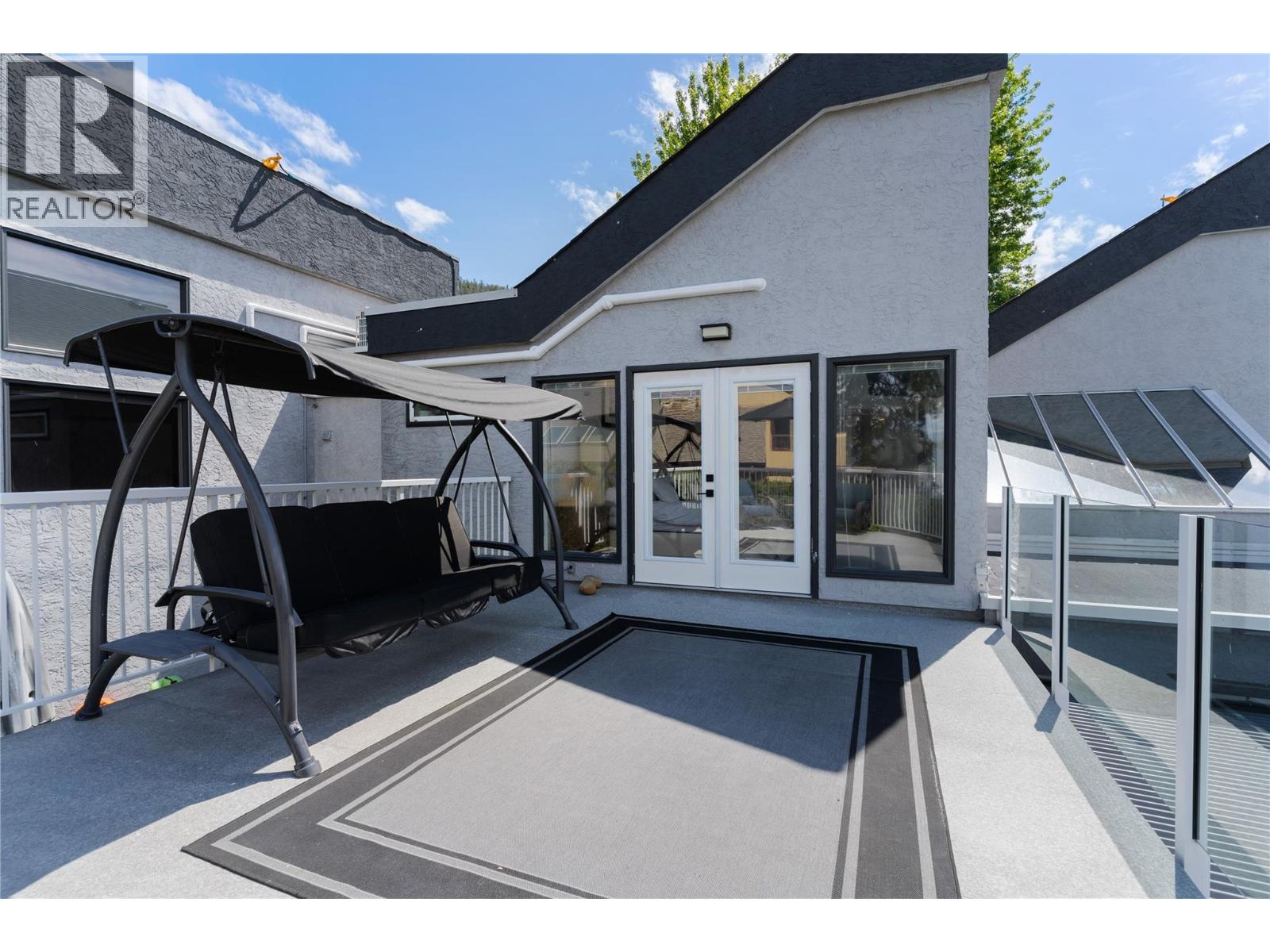 2060 Bennett Road, Kelowna, British Columbia  V1V 2C1 - Photo 40 - 10396647