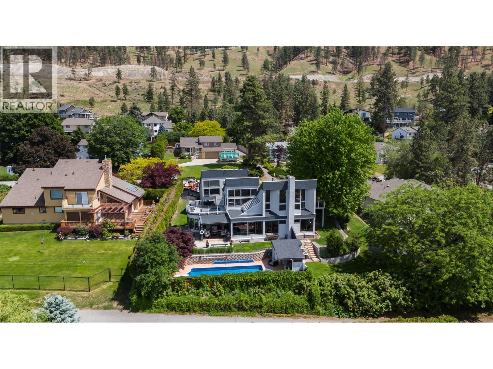2060 Bennett Road, Kelowna, British Columbia  V1V 2C1 - Photo 5 - 10396647