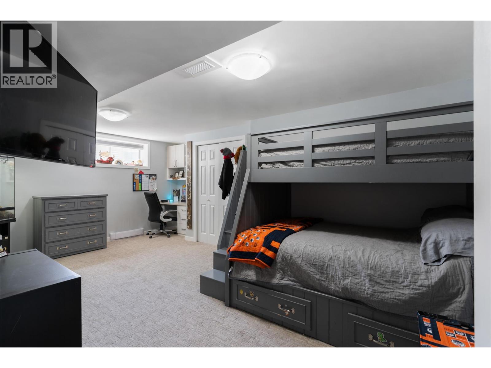 2060 Bennett Road, Kelowna, British Columbia  V1V 2C1 - Photo 57 - 10396647