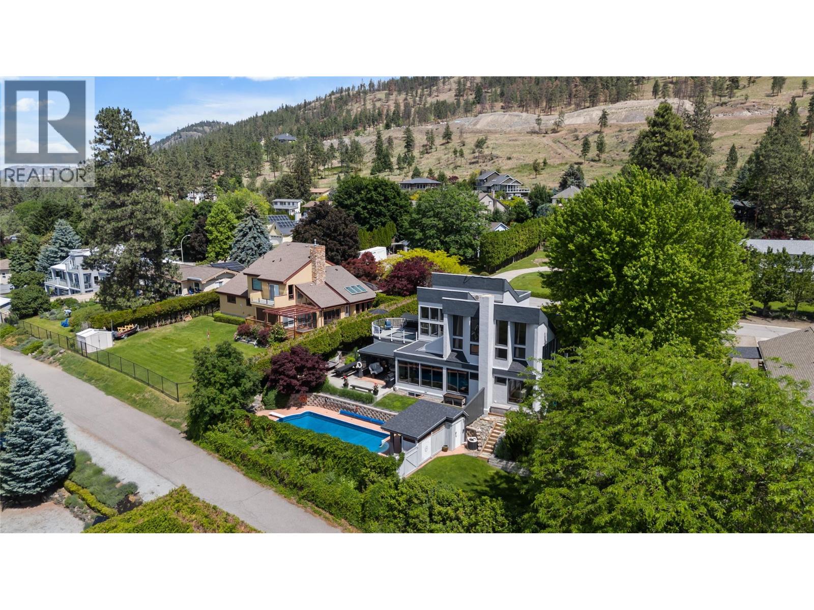2060 Bennett Road, Kelowna, British Columbia  V1V 2C1 - Photo 6 - 10396647