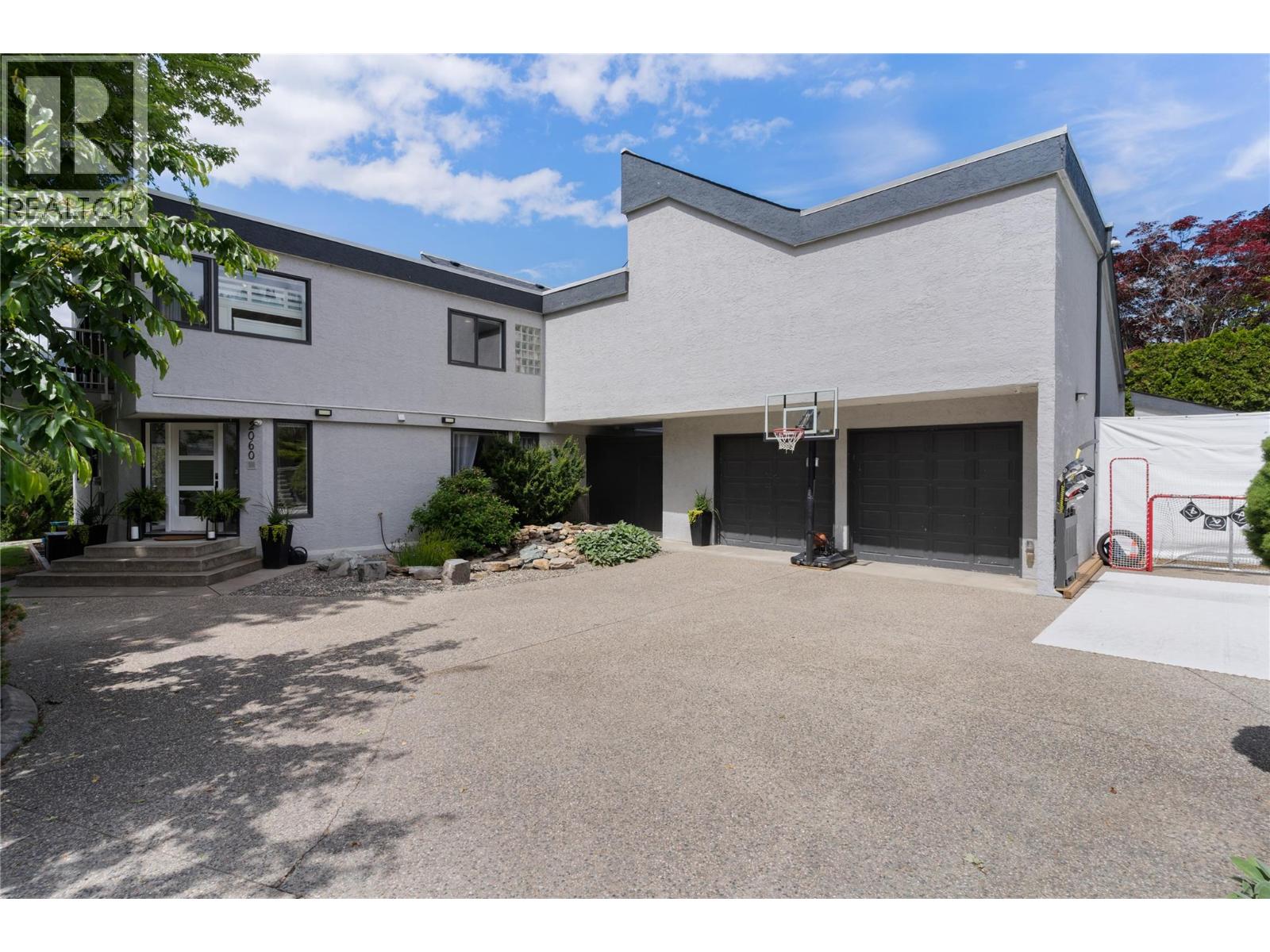 2060 Bennett Road, Kelowna, British Columbia  V1V 2C1 - Photo 9 - 10396647
