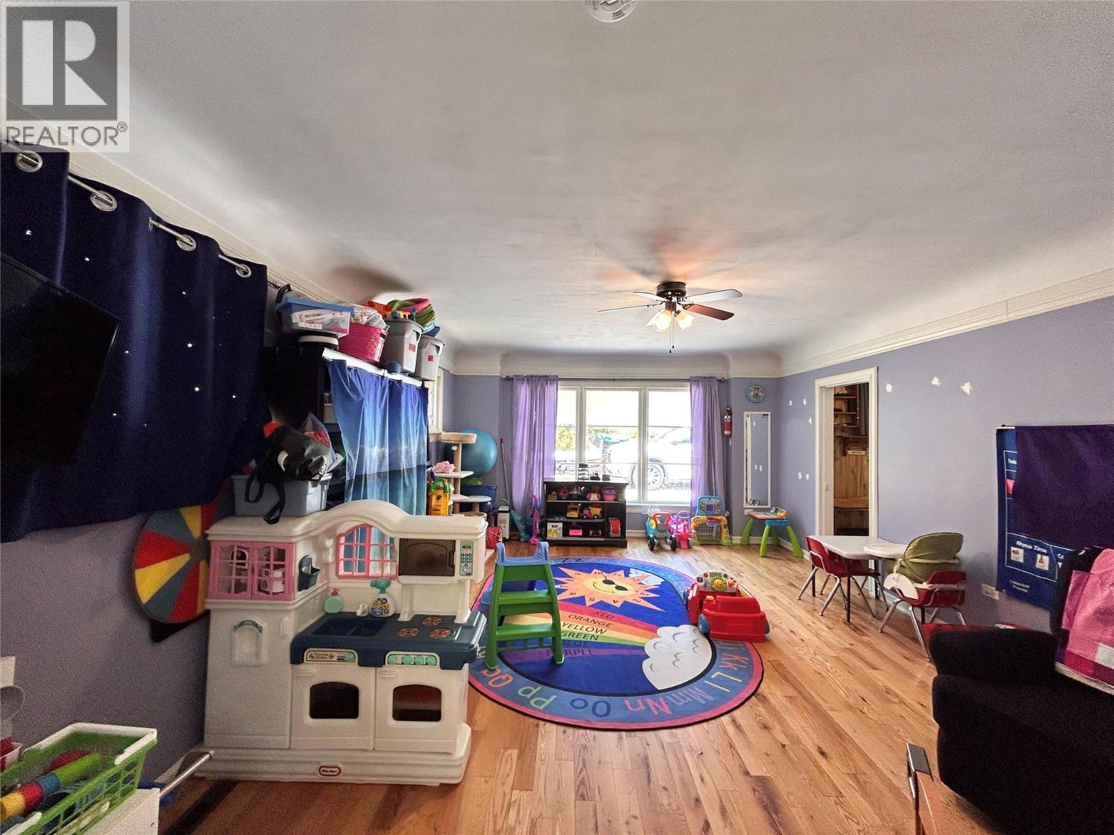2066 Caughlin Road, Fruitvale, British Columbia  V0G 1L1 - Photo 16 - 10395822